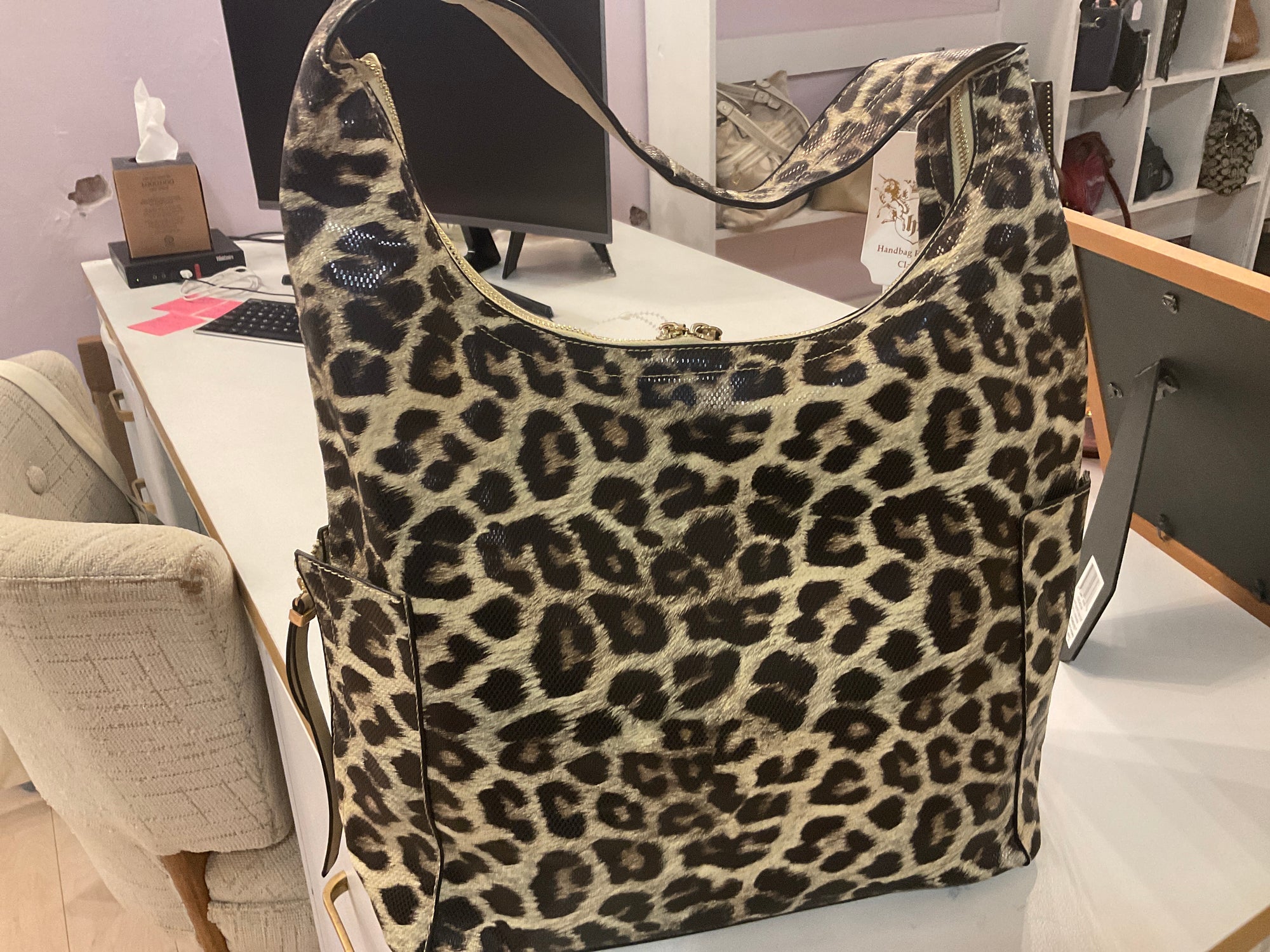 {{ClientCode}} LEOPARD HANDBAG REPUBLIC TOTE