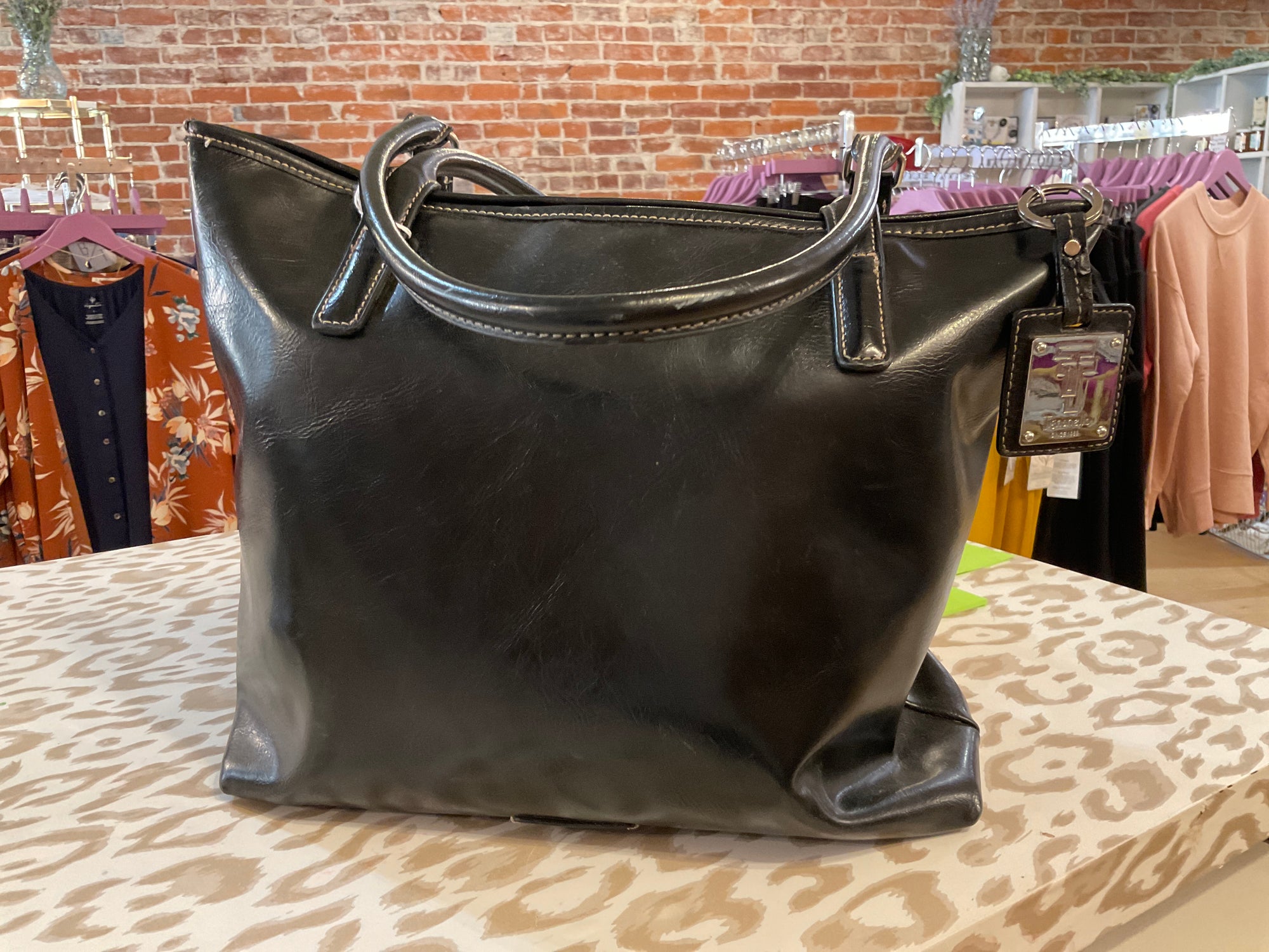 {{Client Code}} BLACK TIGNANELLO PURSE, NA