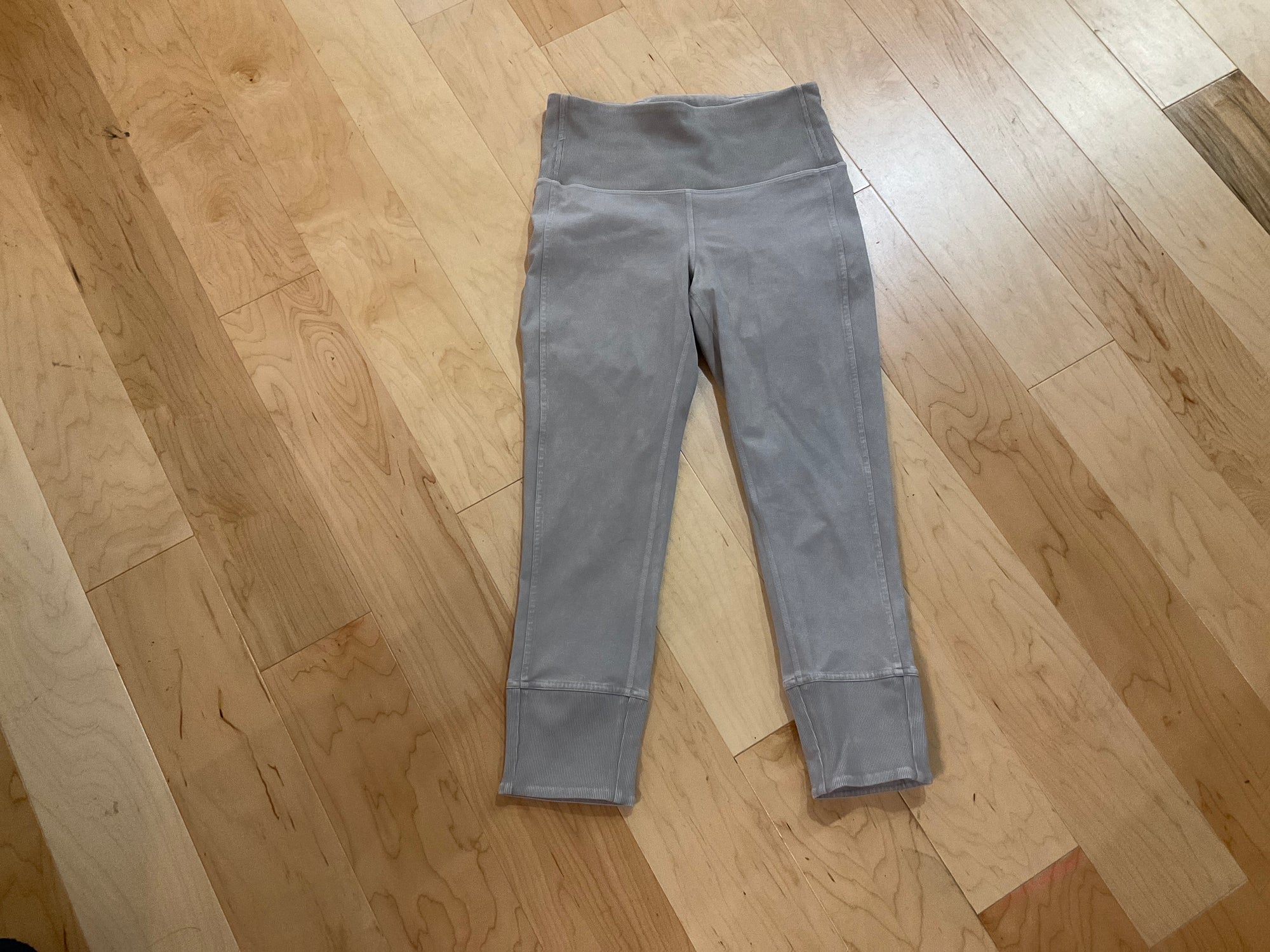 GRAY LULULEMON PANTS 6