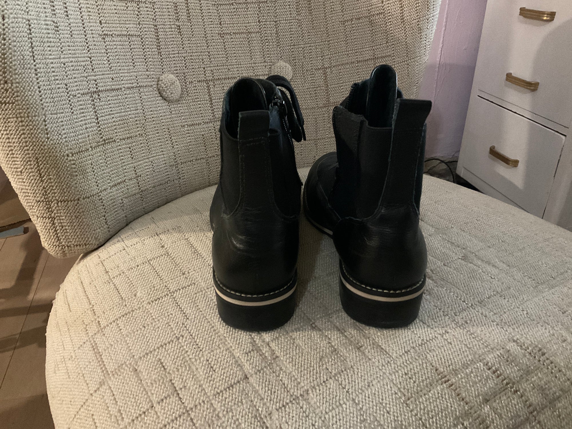 BLACK WALKING CRADLES BOOT 8.5