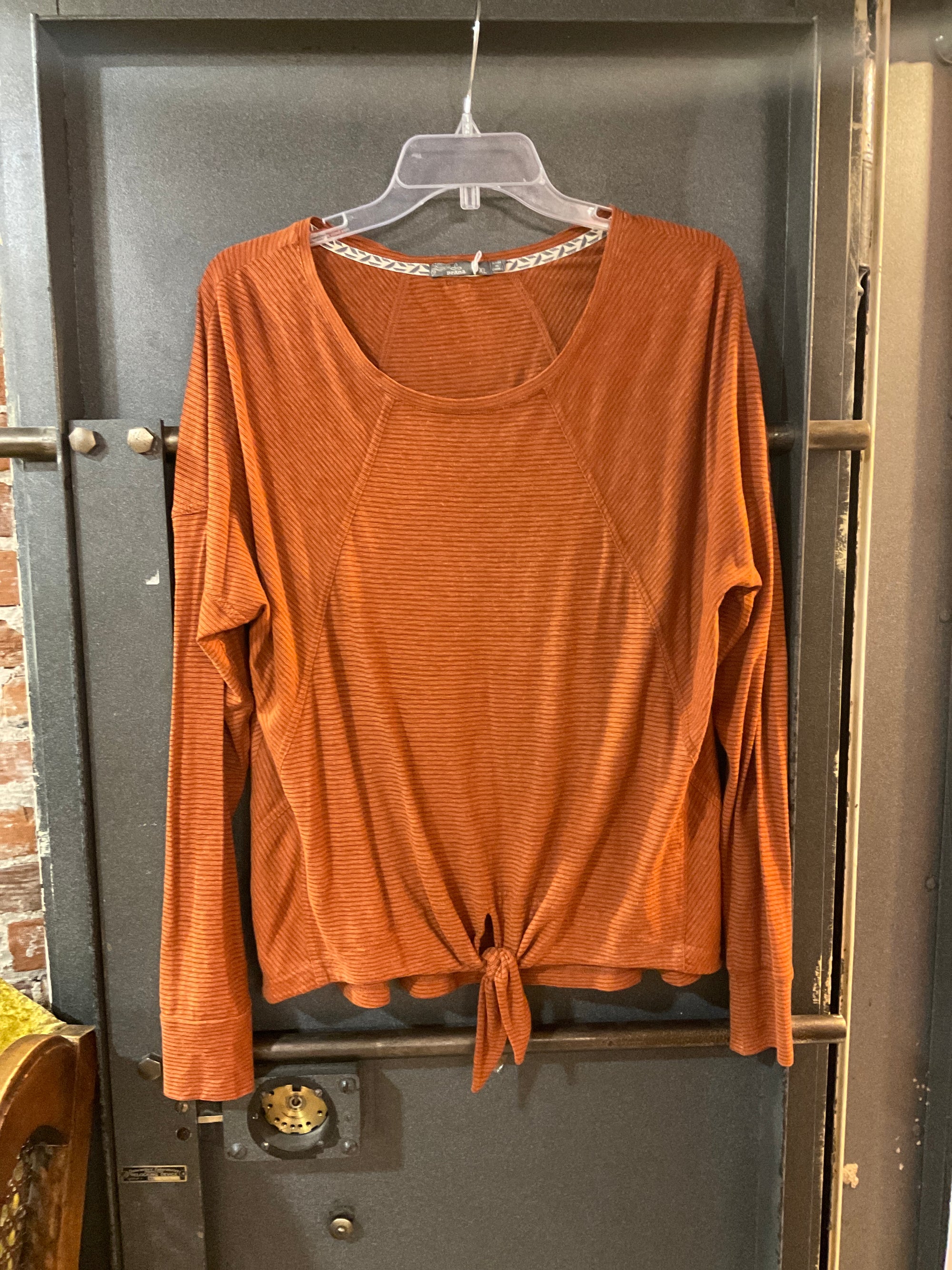 BURNT ORANGE PRANA LONG SLEEVE SHIRT XL