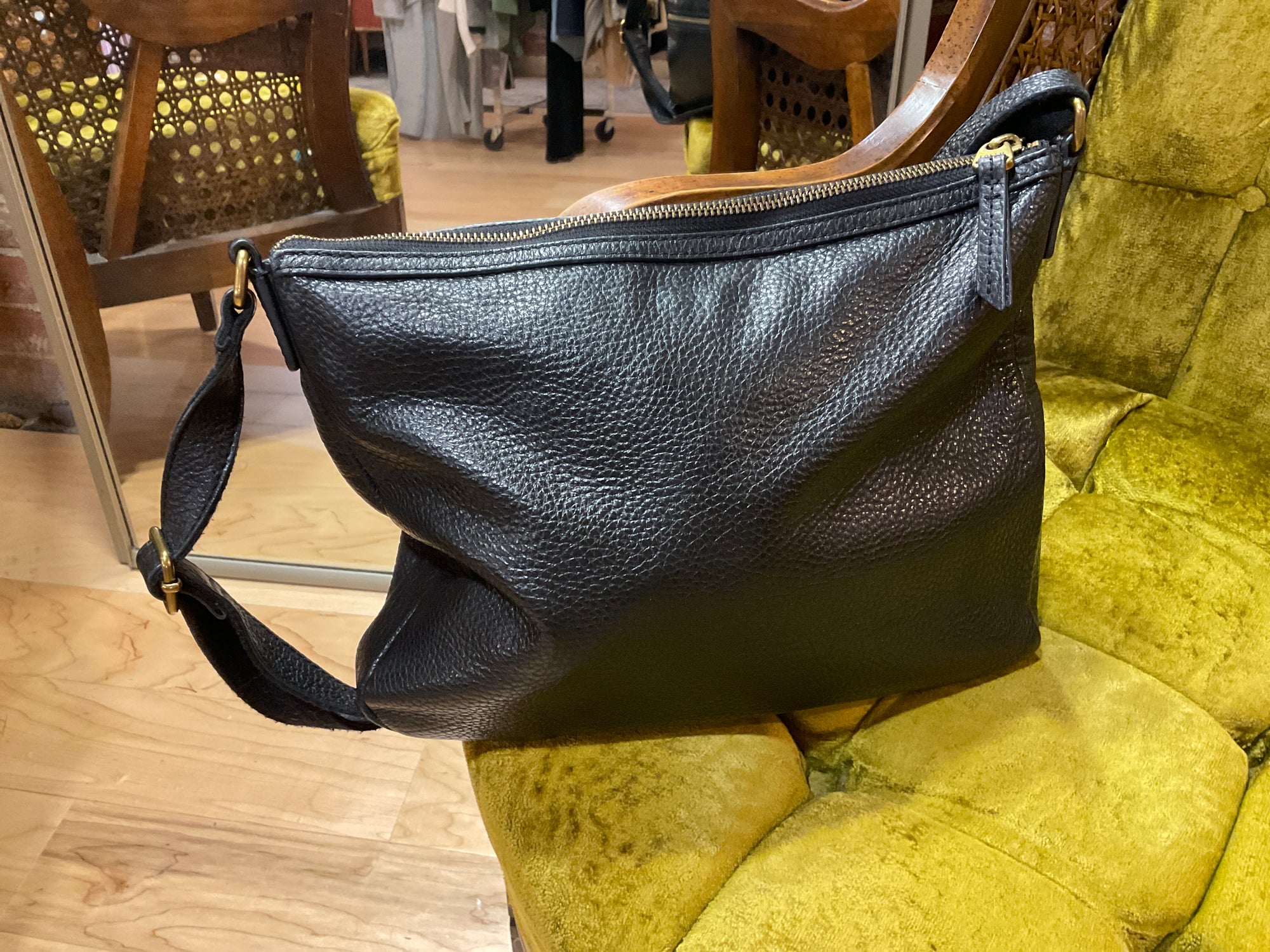 BLACK FOSSIL BAG