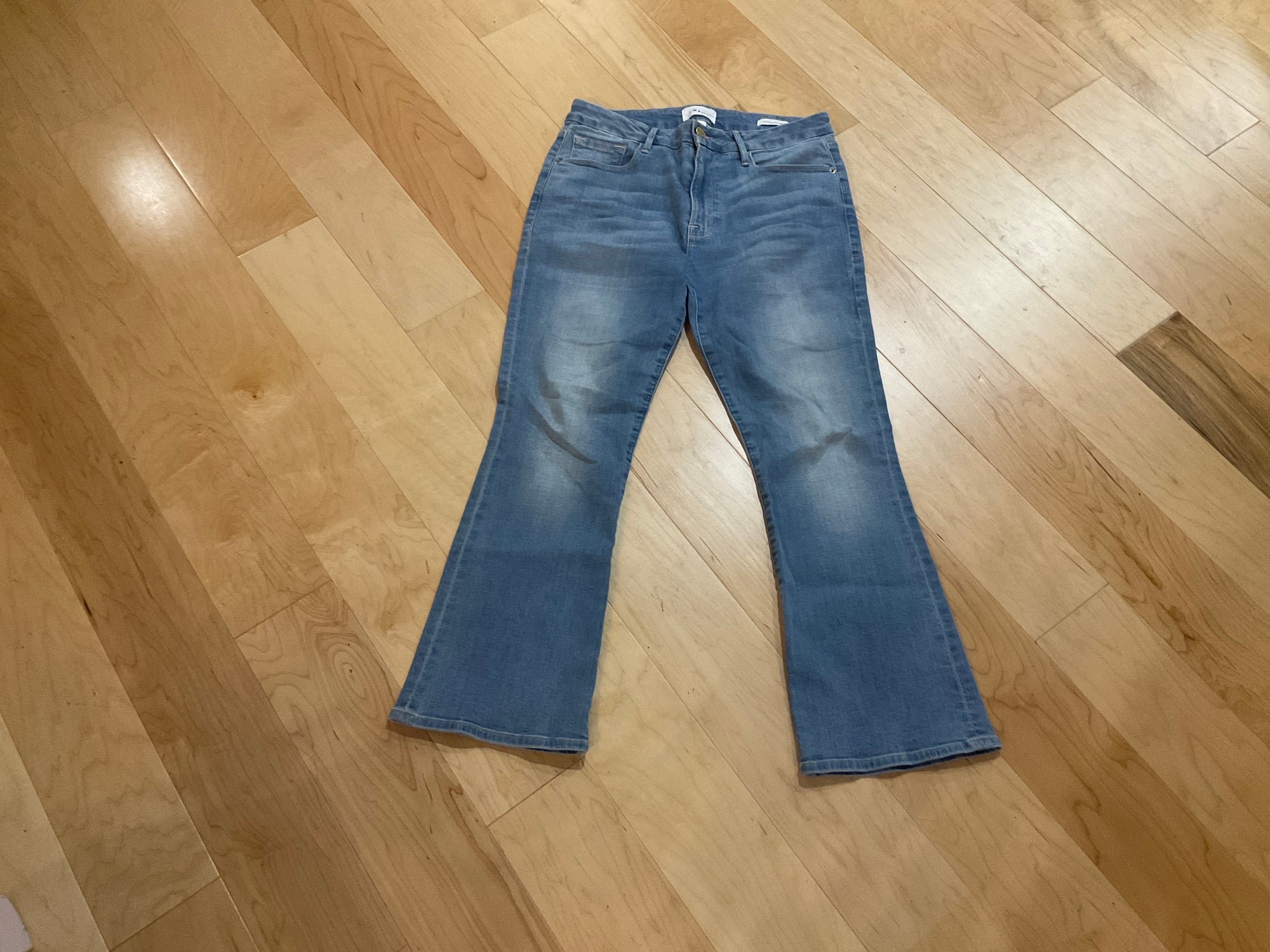 LIGHT WASH FRAME DENIM 10
