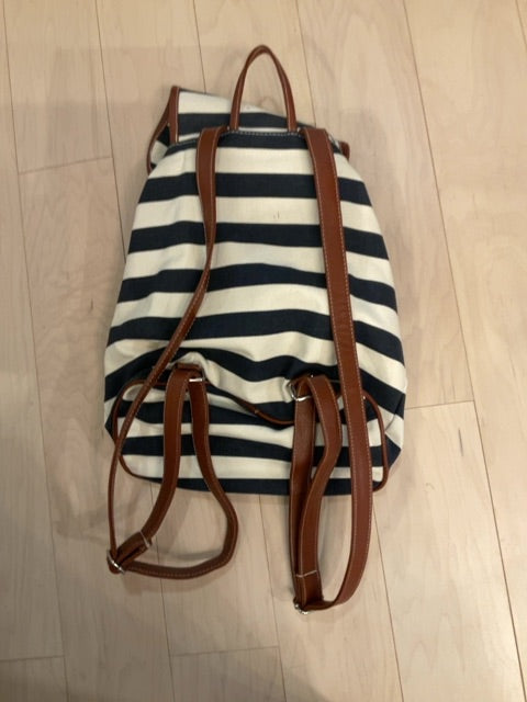 {{ClientCode}} BLU/WHT STRIPE G H BASS BACKPACK PURSE