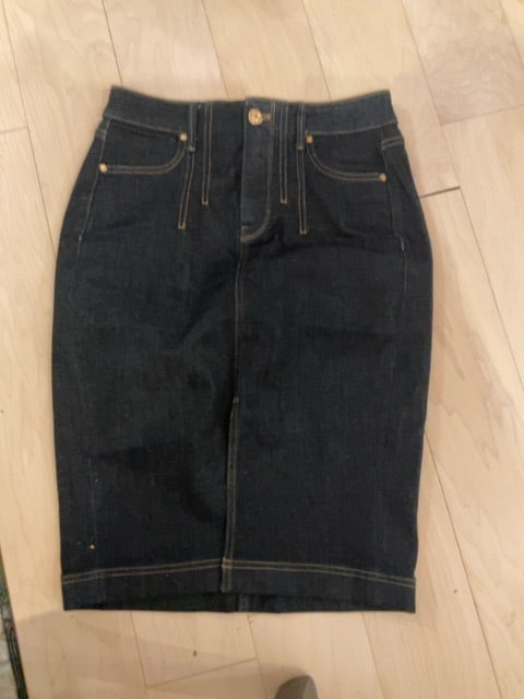 DARK DENIM WHBM DENIM SKIRT 2