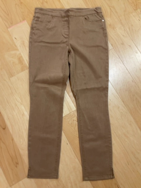 TAN RENUAR PANTS 10