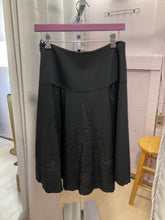 Load image into Gallery viewer, {{Client Code}} BLK Hilton Hollis Skirt, 4
