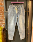 LIGHT WASH JUDY BLUE DENIM 11