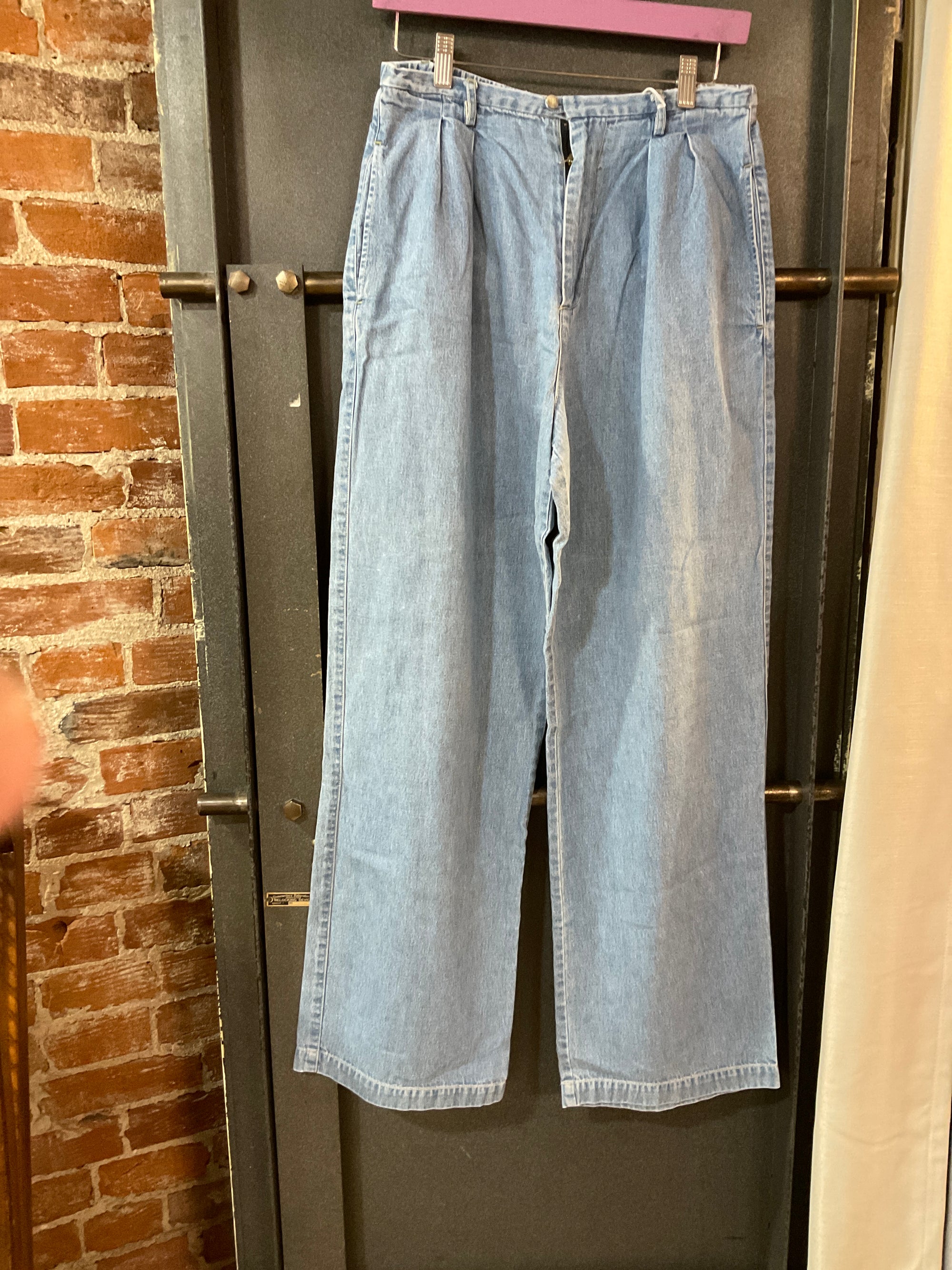 LIGH WASH PULP DENIM 10