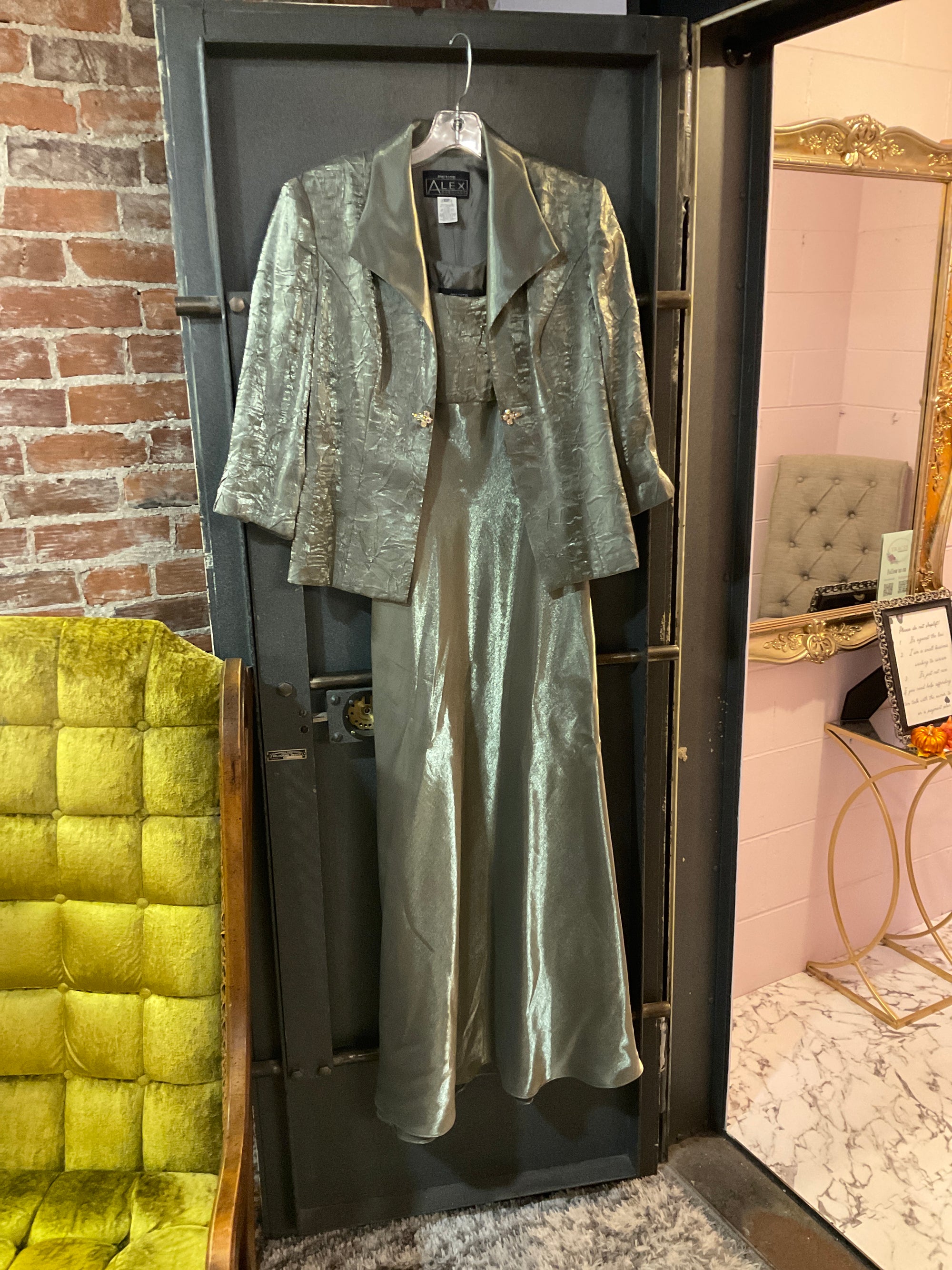 OLIVE ALEX EVENINGS DRESS 10