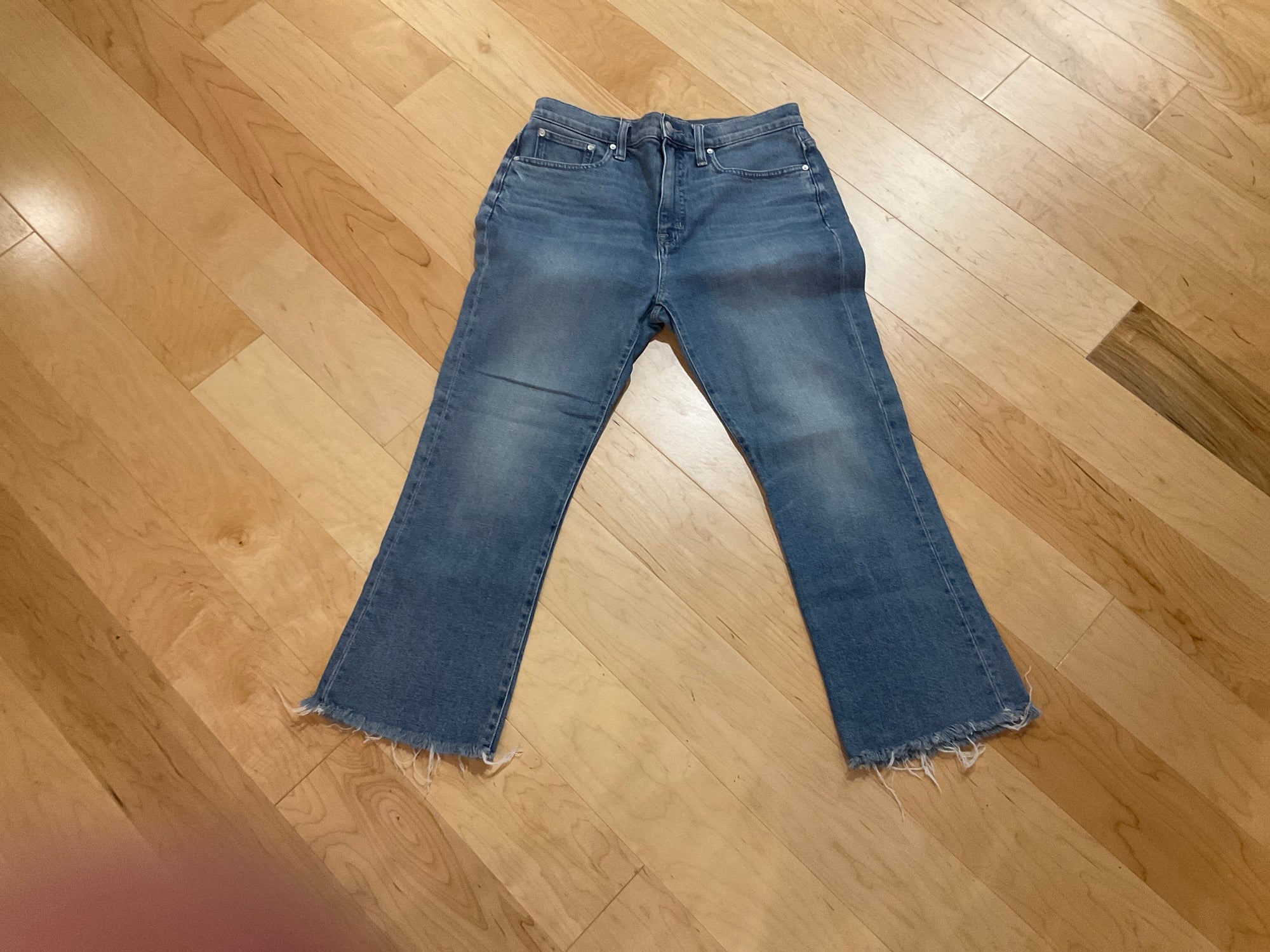 LIGHT WASH POINT SUR DENIM 8