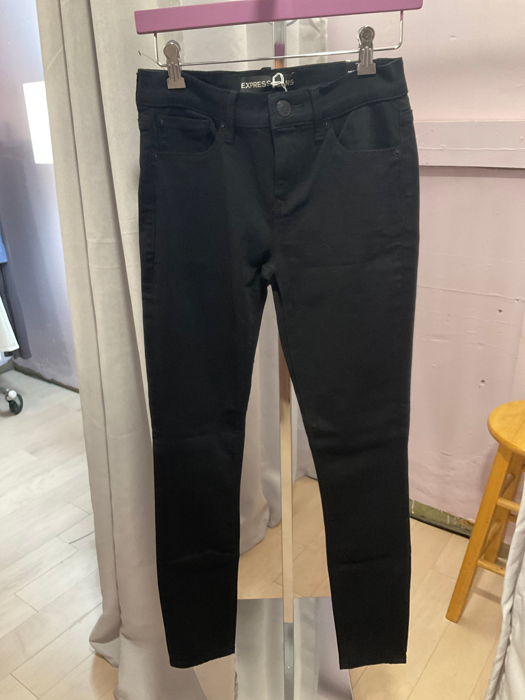 {{ClientCode}} BLACK EXPRESS JEANS, 2