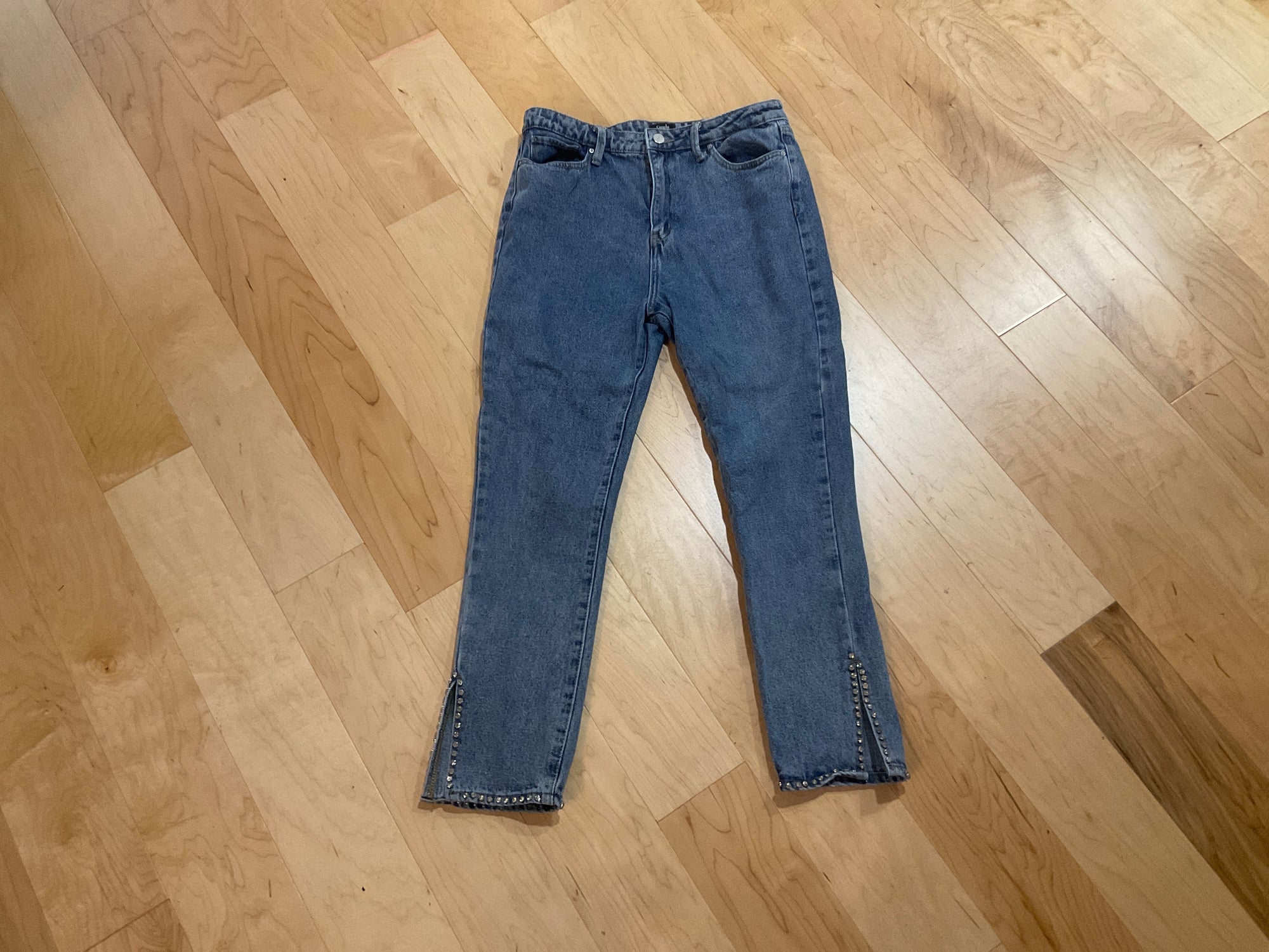MED WASH SIMPLE SOCIETY DENIM 11