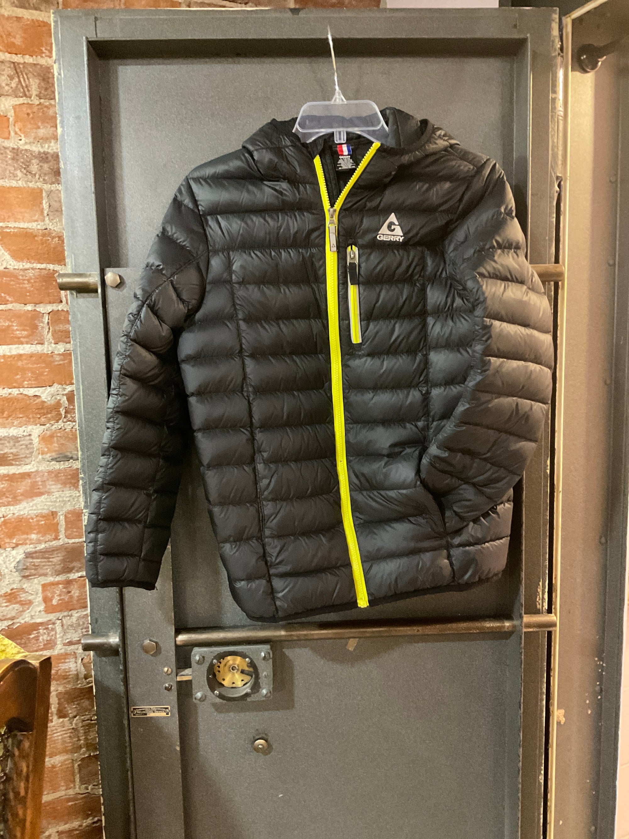 BLACK GERRY JACKET L