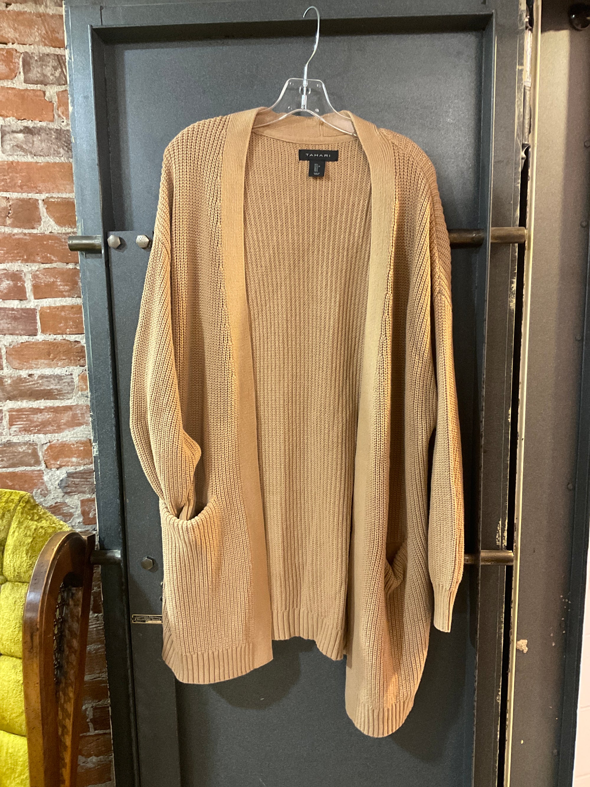 BROWN TAHARI CARDIGAN L