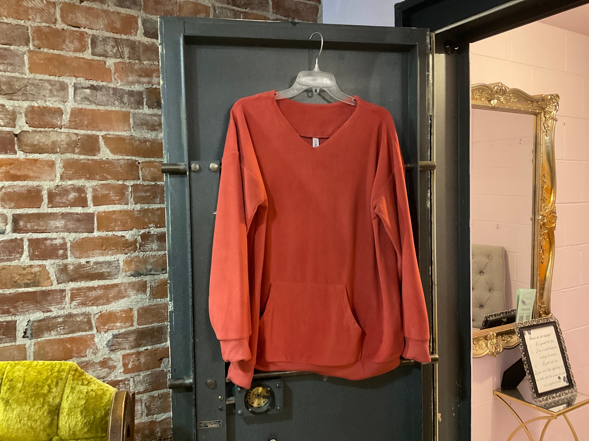 ORANGE TICKLED TEAL SWEATER M