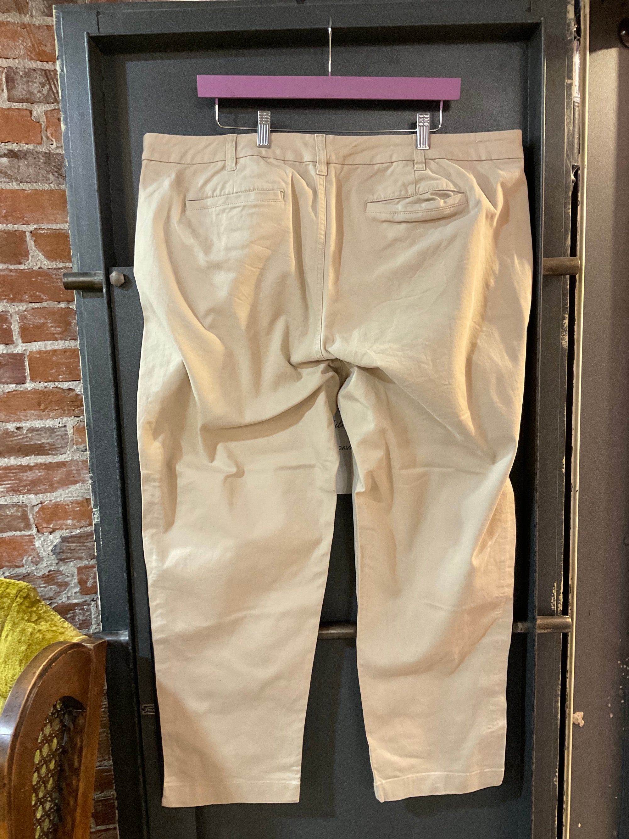 TAN J CREW PANTS 18