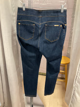 Load image into Gallery viewer, {{ClientCode}} DARK DENIM NYGARD JEANS, M
