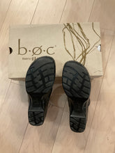 Load image into Gallery viewer, {{Client Code}} BLK BORN SHOES, 7.5
