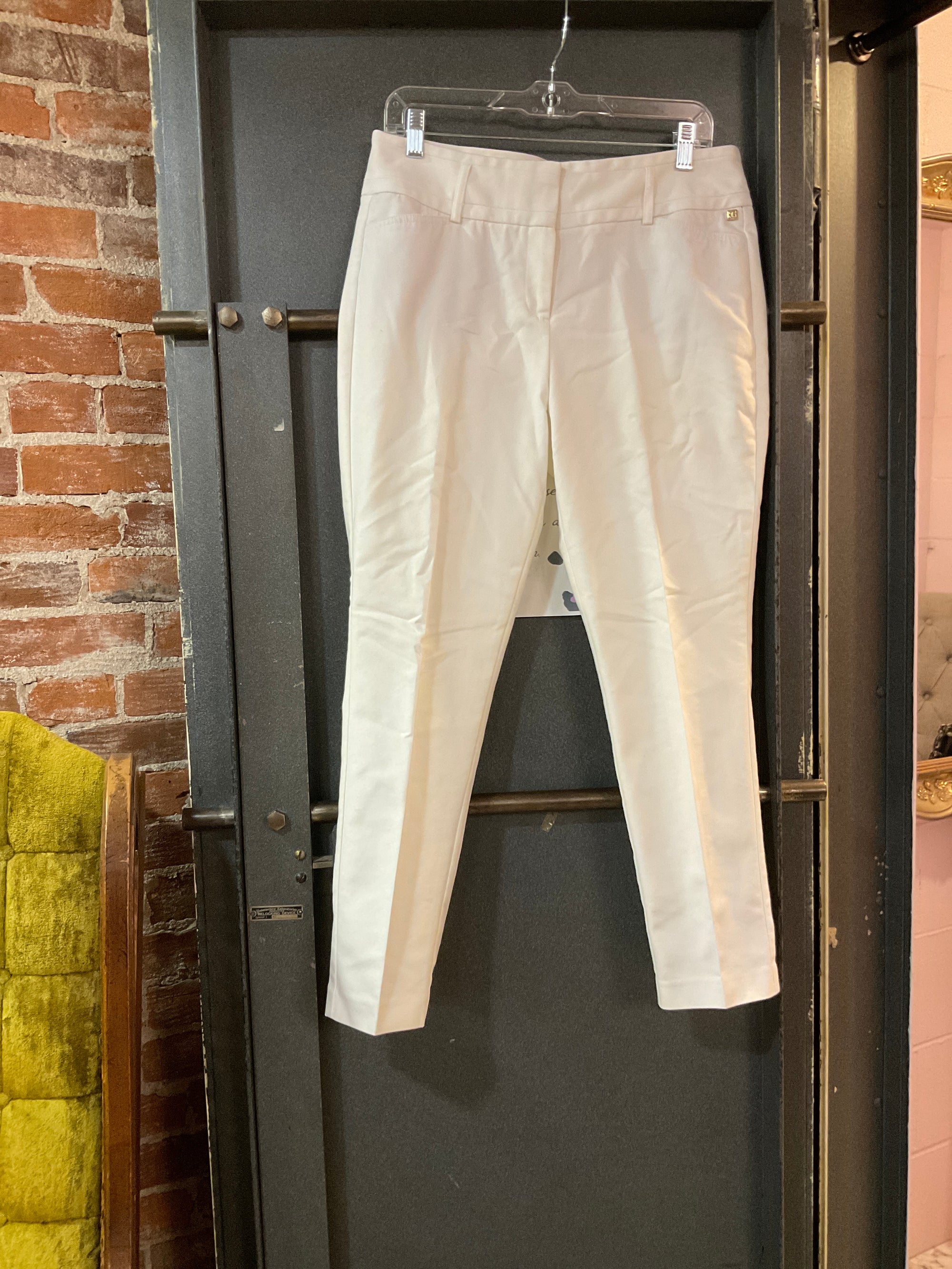 WHITE IVANKA TRUMP PANTS S