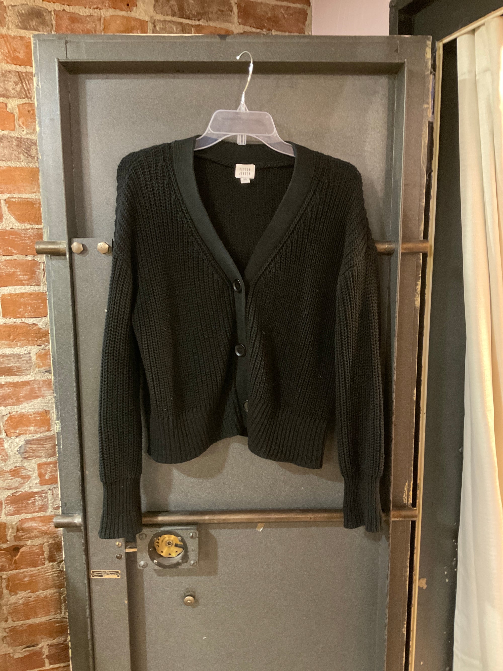 BLACK PEYTON JENSEN SWEATER XS