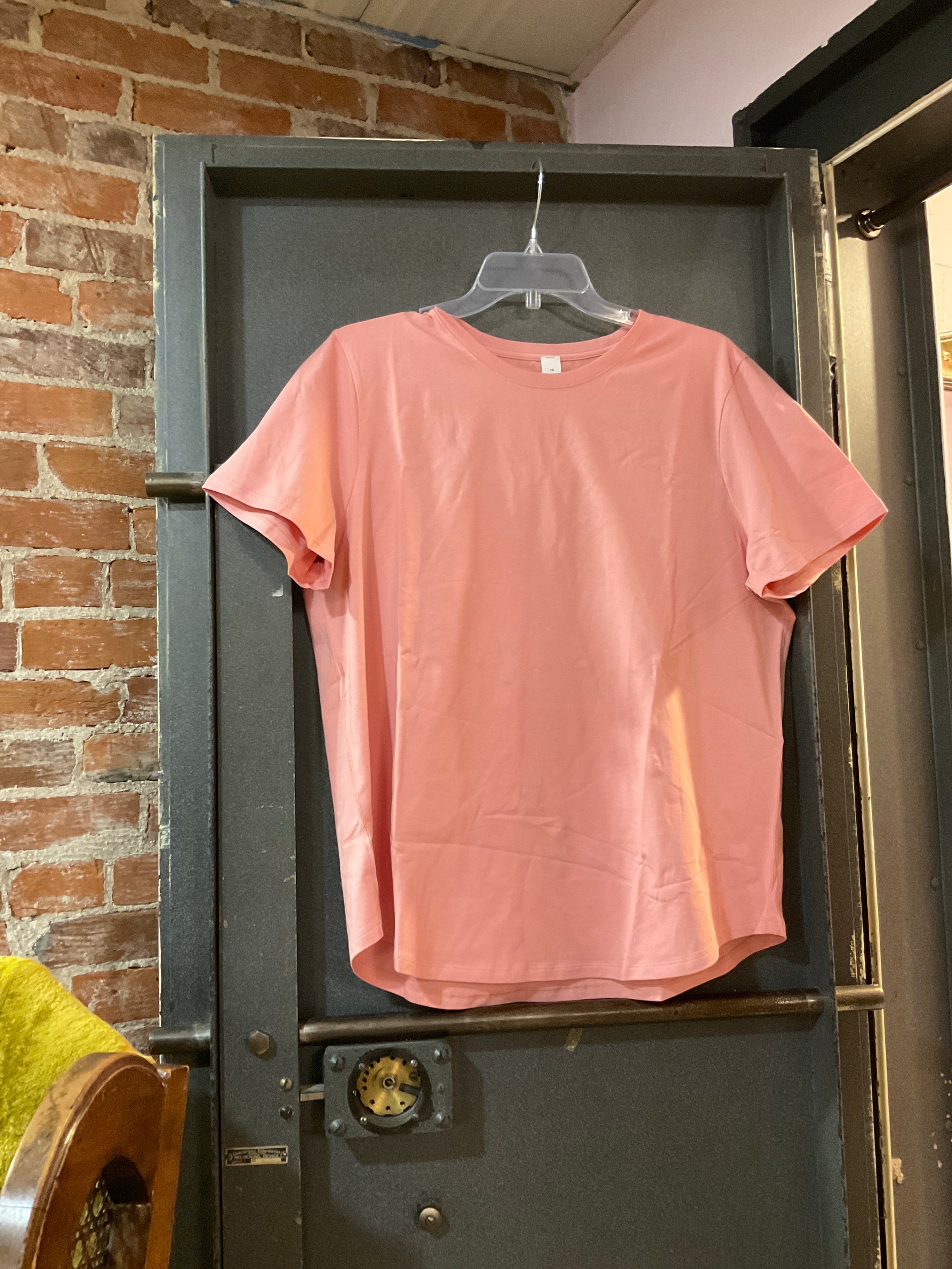 CORAL LULULEMON SHORT SLEEVE SHIRT 14