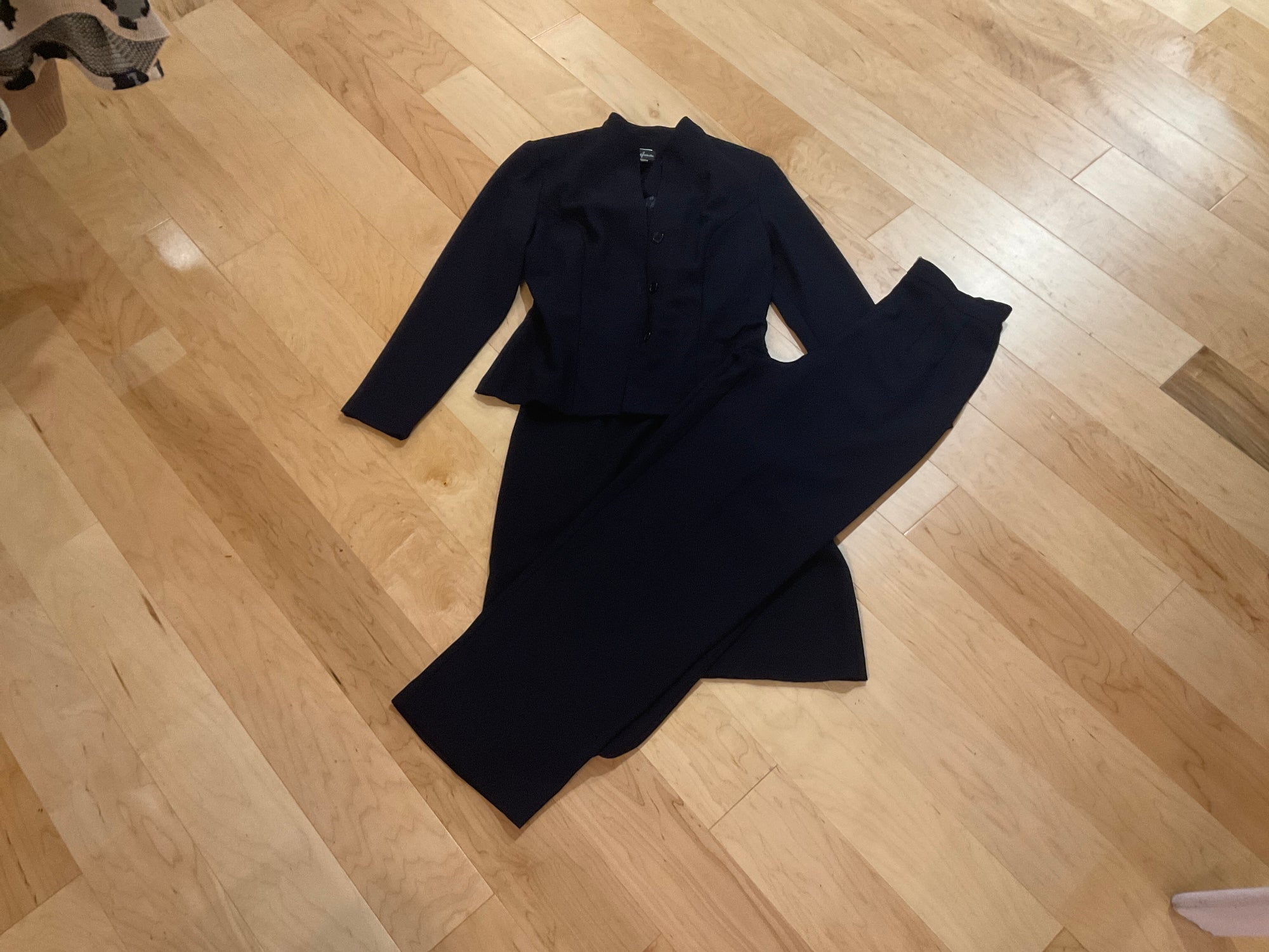NAVY POSITIVE ATTITUDE SUIT 10