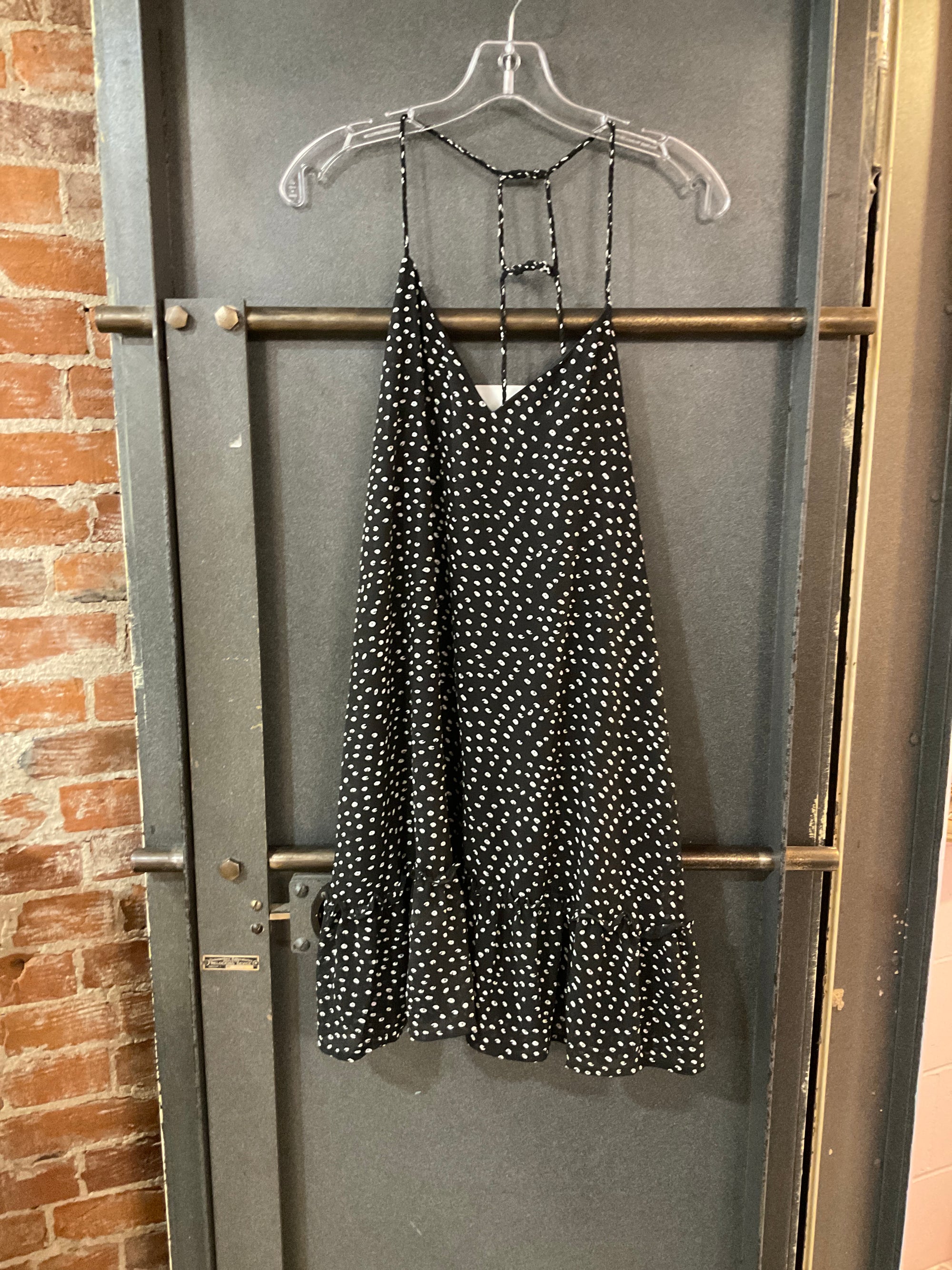BLACK/WHITE PATTERN NEW IN DRESS L