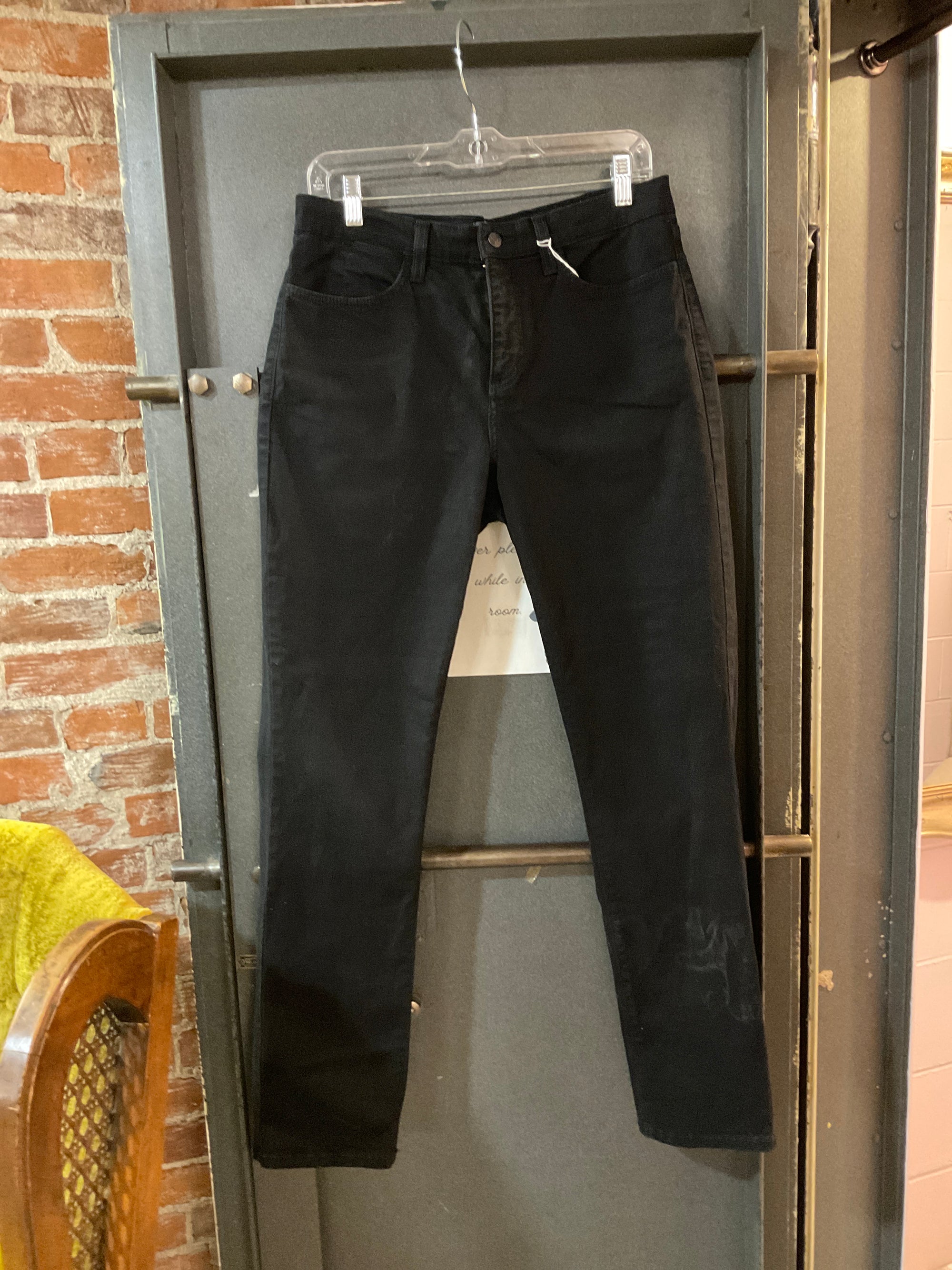 BLACK NYDJ PANTS 10