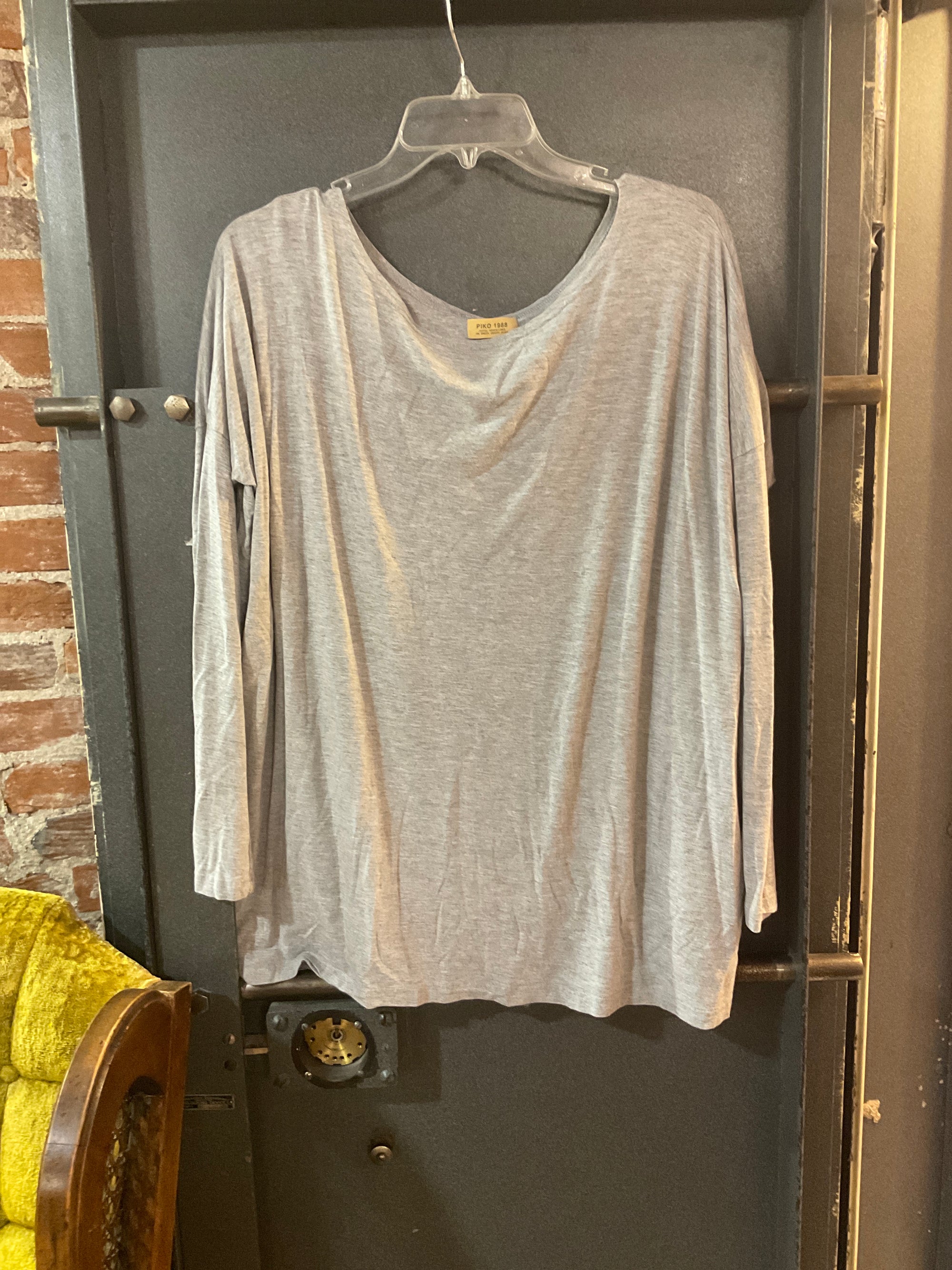 GRAY PICO LONG SLEEVE SHIRT 2X