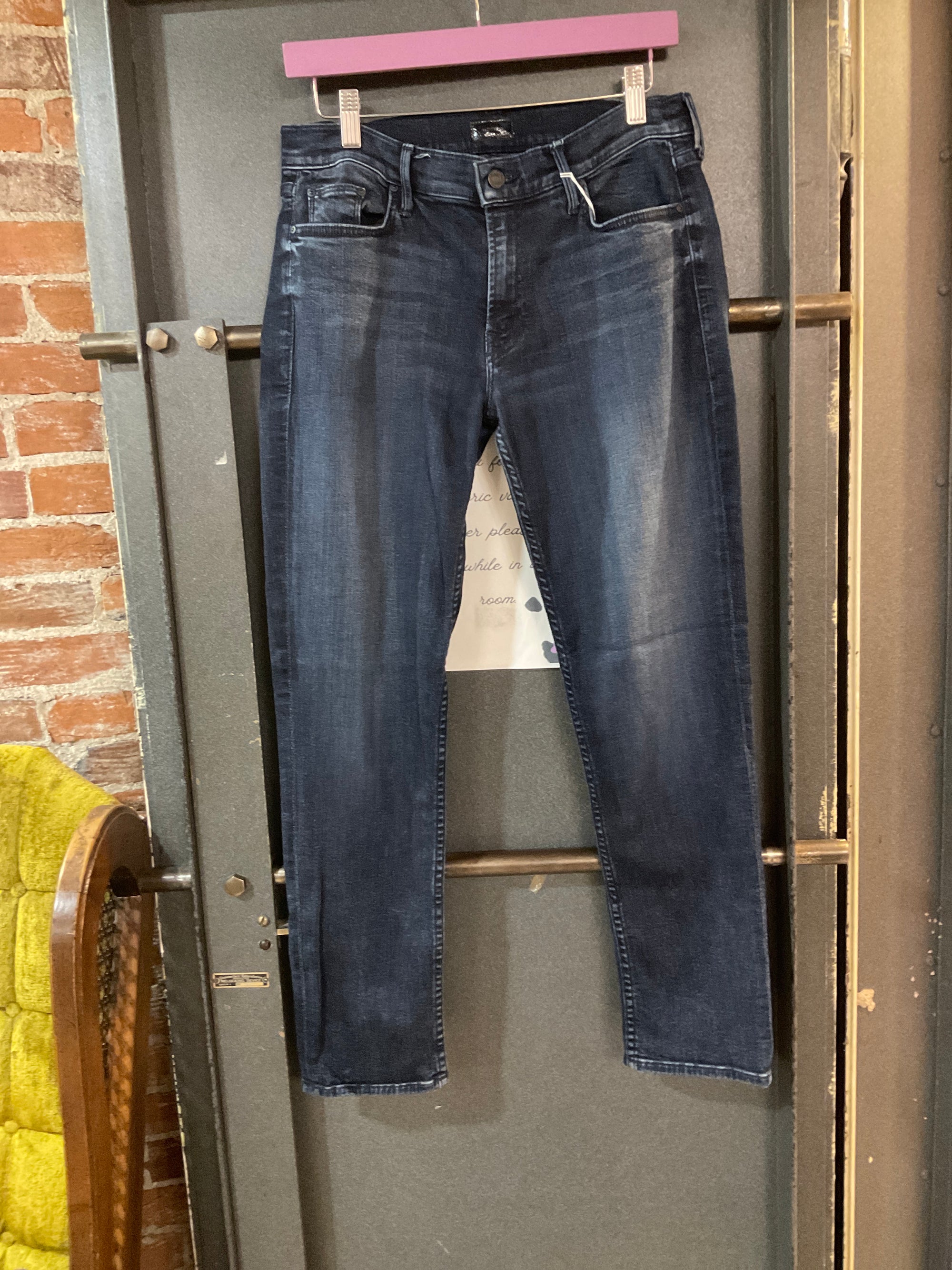DARK WASH Mother DENIM 4
