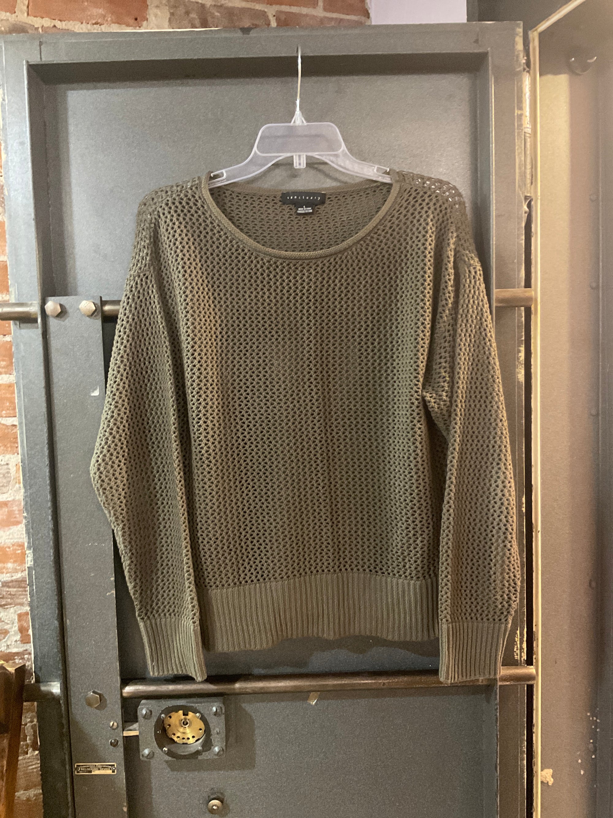 OLIVE SANCTUARY SWEATER L