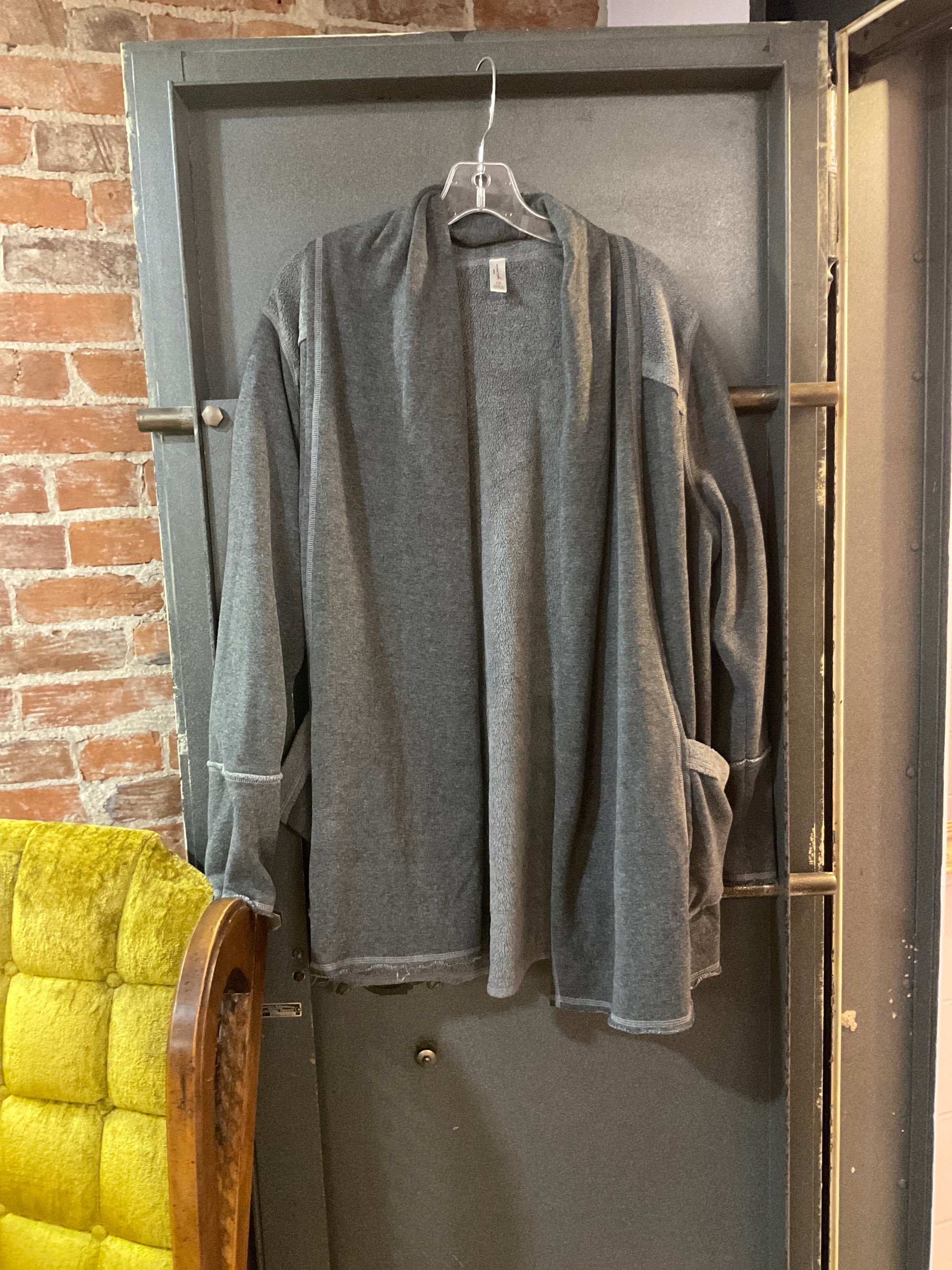 GRAY EXERTEK CARDIGAN 1X