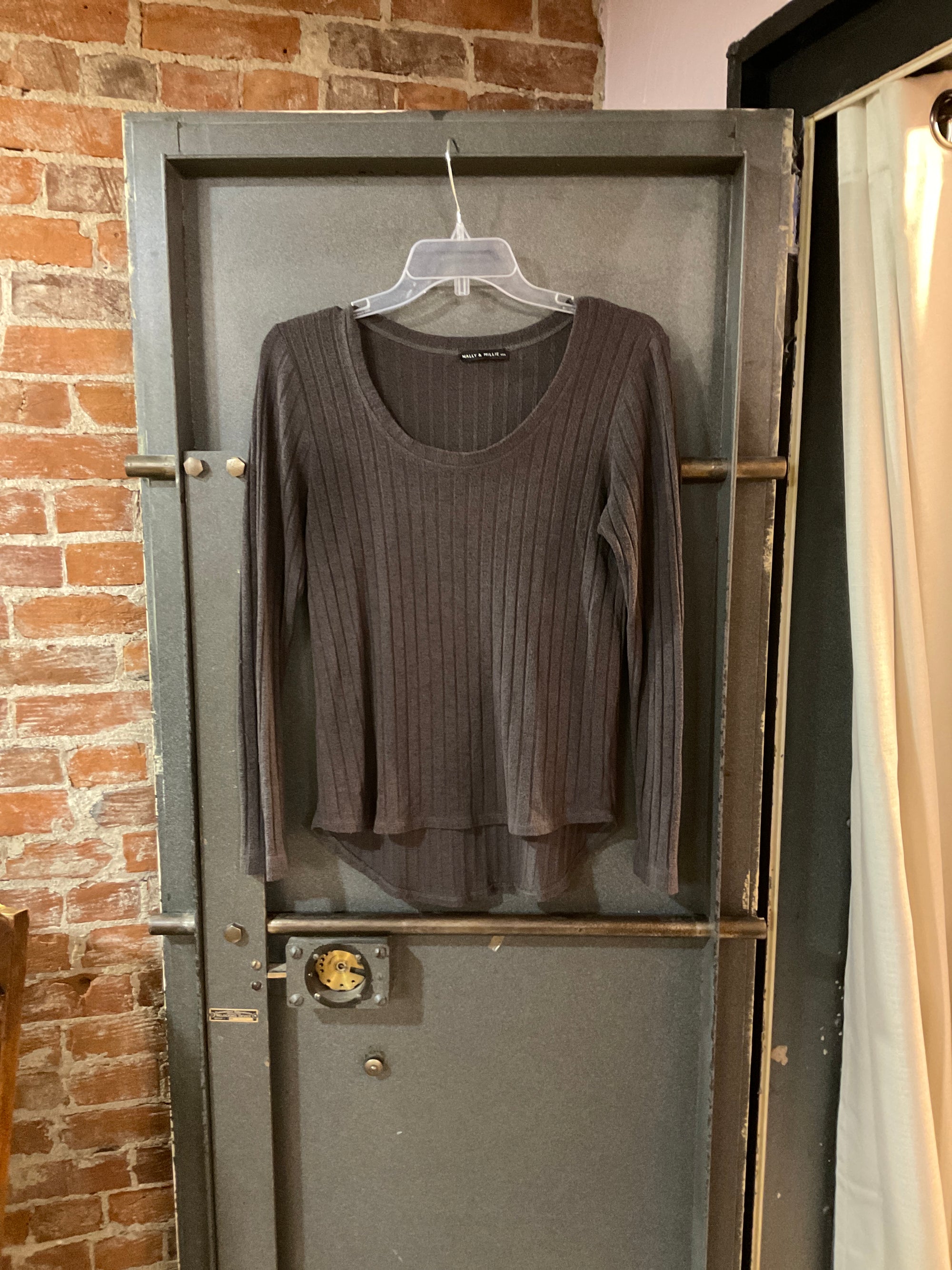 GREY NALLY &amp; MILLIE SWEATER S