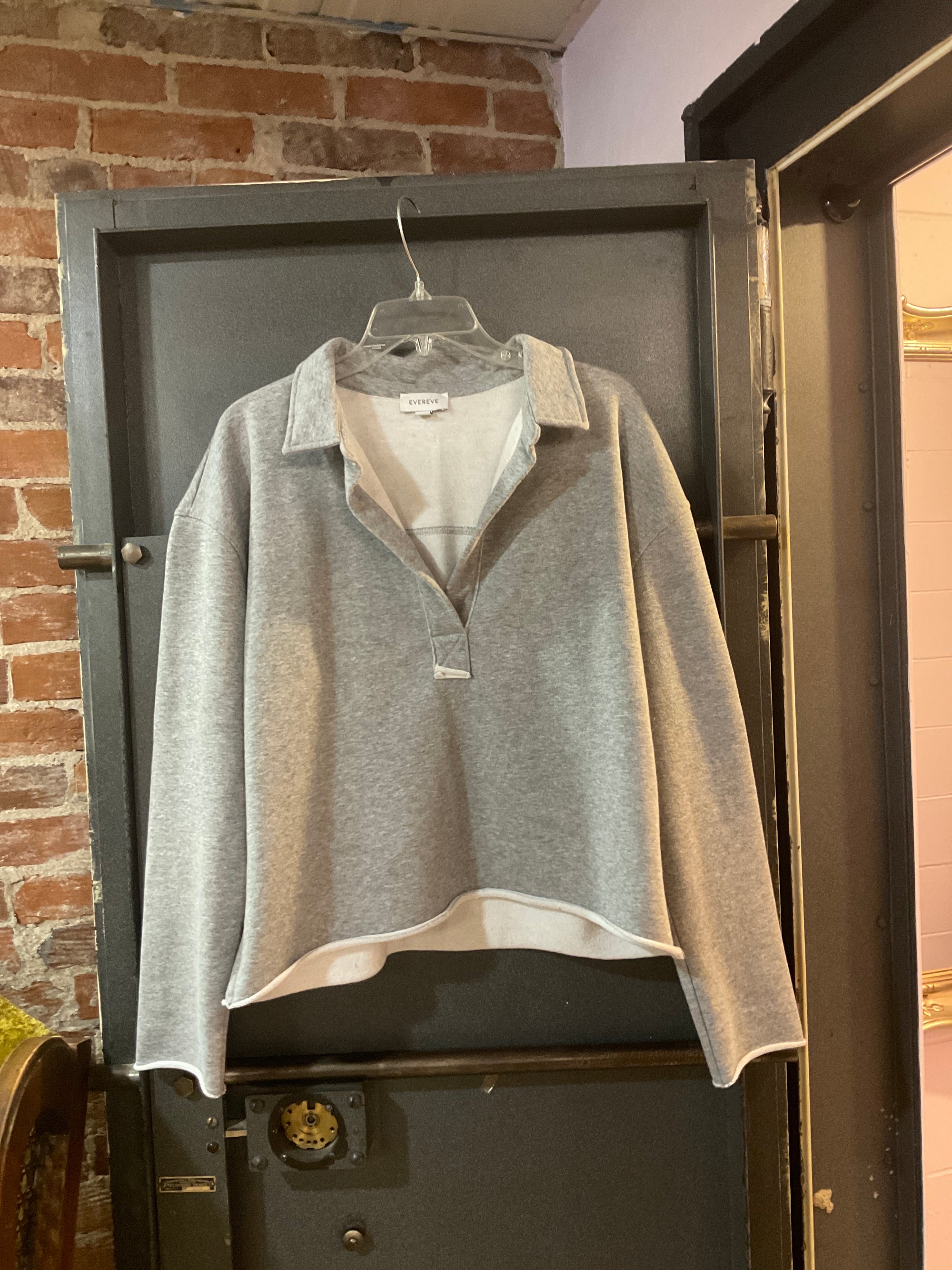 GRAY Evereve LONG SLEEVE SHIRT L