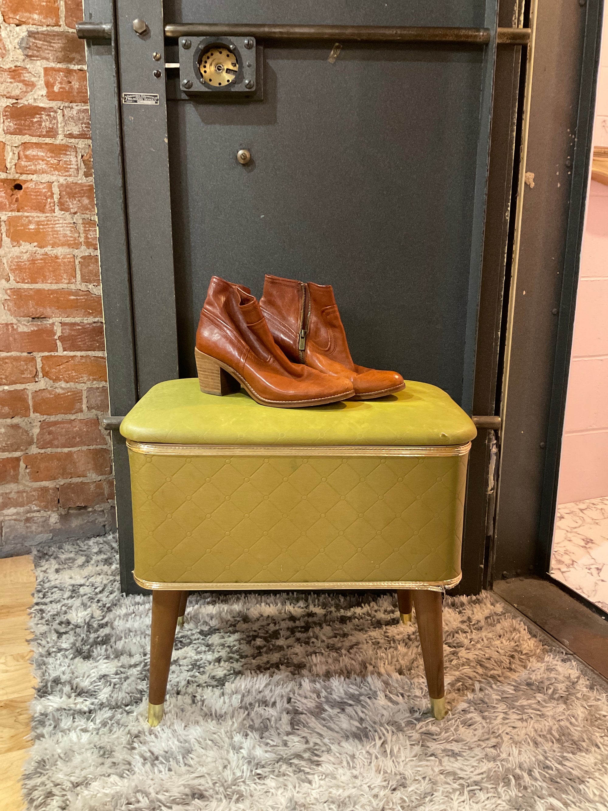 BROWN ARTURO CHIANG SHOE 7.5