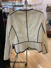 Load image into Gallery viewer, {{ClientCode}} WHITE WHITE HOUSE BLACK MARKET JACKET, L
