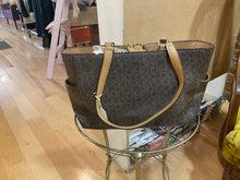 Load image into Gallery viewer, {{ClientCode}} BROWN CALVIN KLEIN TOTE PURSE
