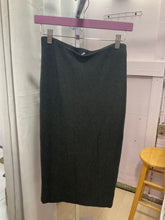 Load image into Gallery viewer, {{Client Code}} BLACK DALIA SKIRT, XS
