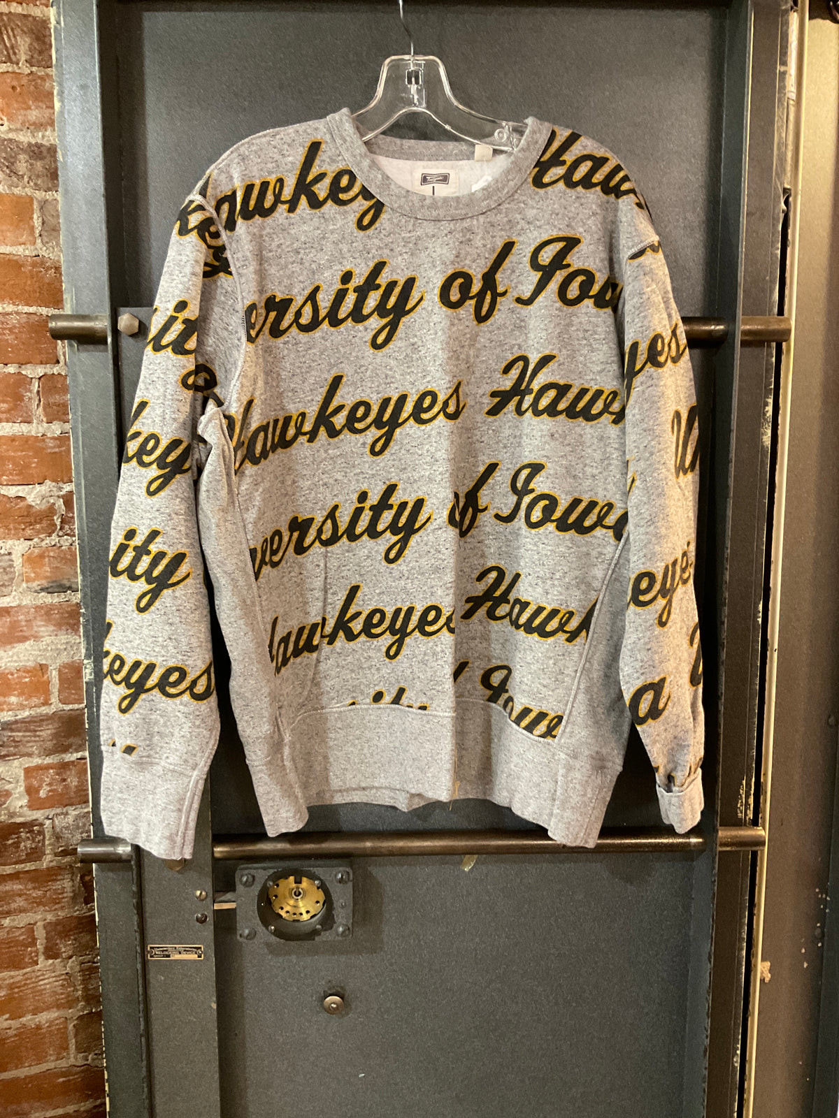 GREY TAILGATE HAWKEYE LONG SLEEVE SHIRT LP