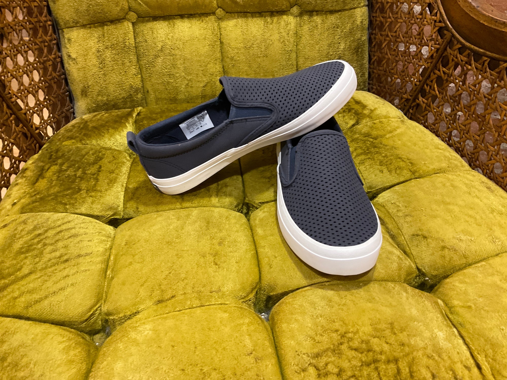 NAVY SPERRY SHOE 7