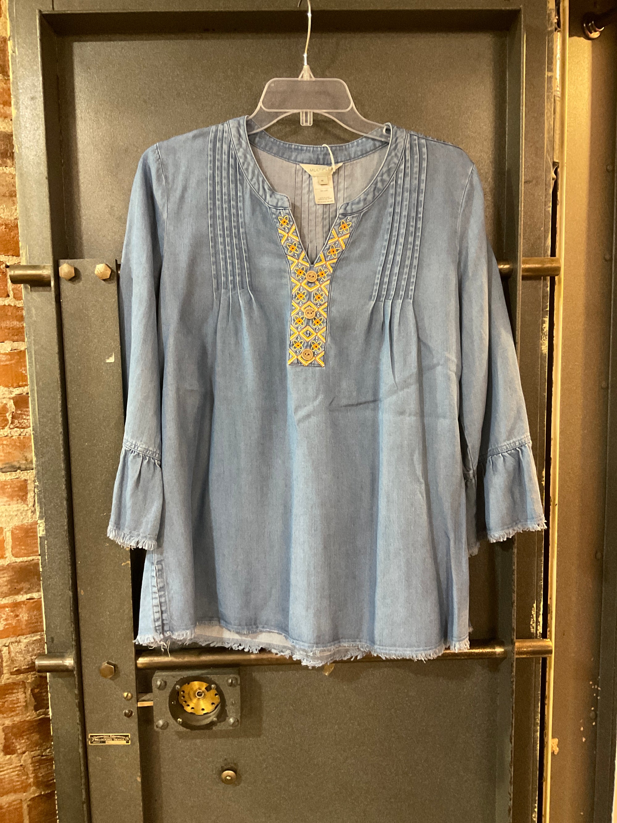 BLUE FLORAL MULTIPLES LONG SLEEVE SHIRT M