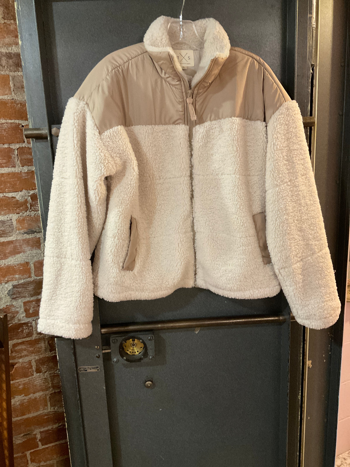 TAN THREAD &amp; SUPPLY ZIP UP JACKET L