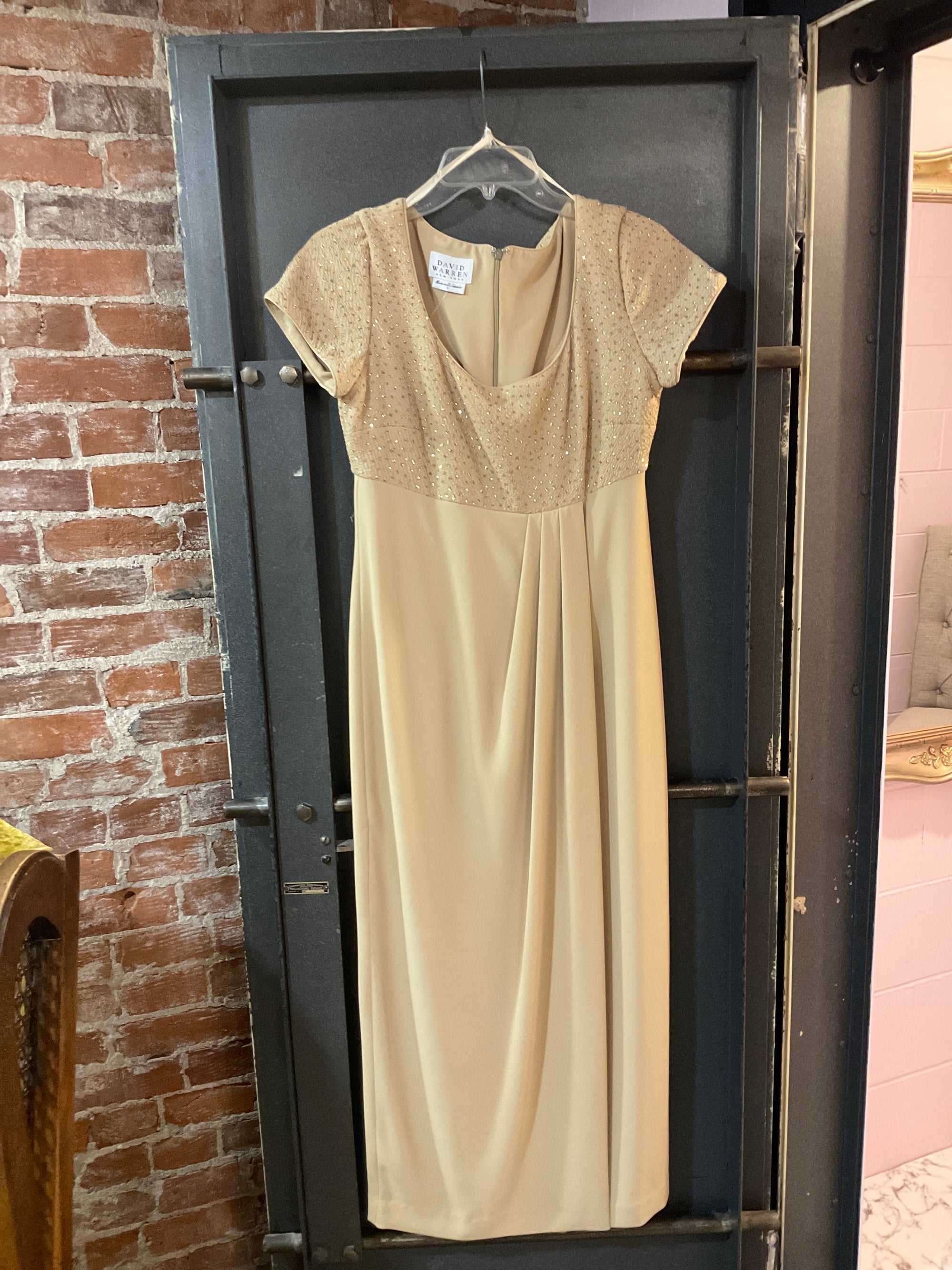 {{Client Code}} CHAMPAGNE DAVID WARREN SHORT SLEEVE DRESS, 8