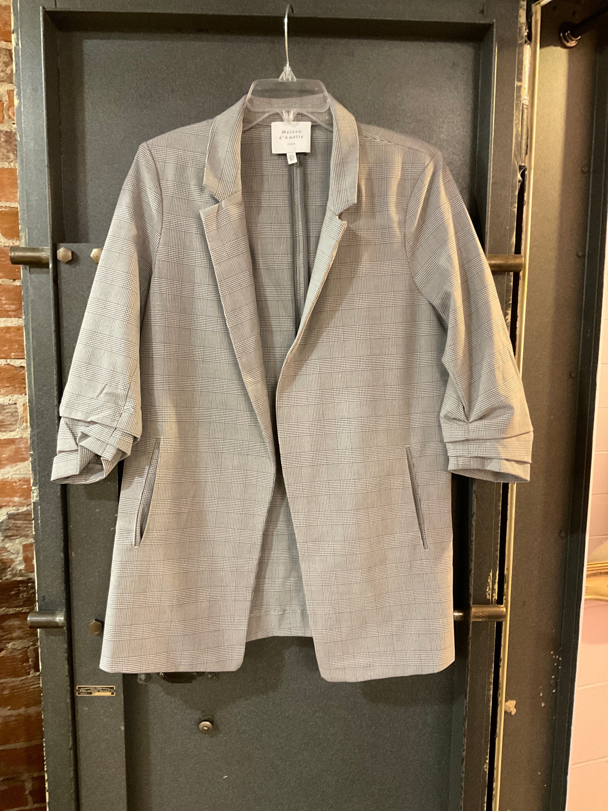 Gray plaid MAISON D AMELIE Light weight, gathered sleeve jacket L
