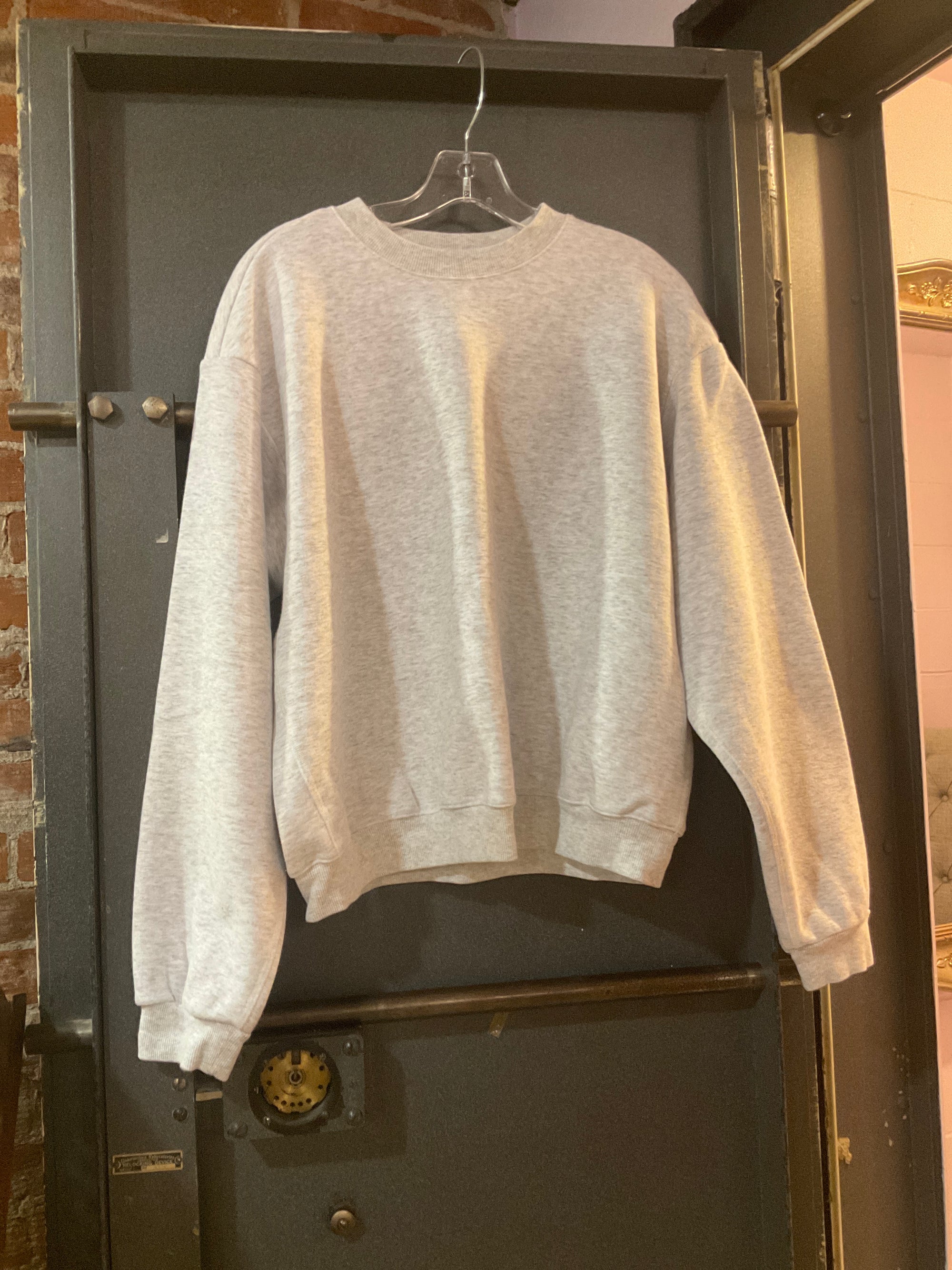 GRAY SKIMS LONG SLEEVE SHIRT L