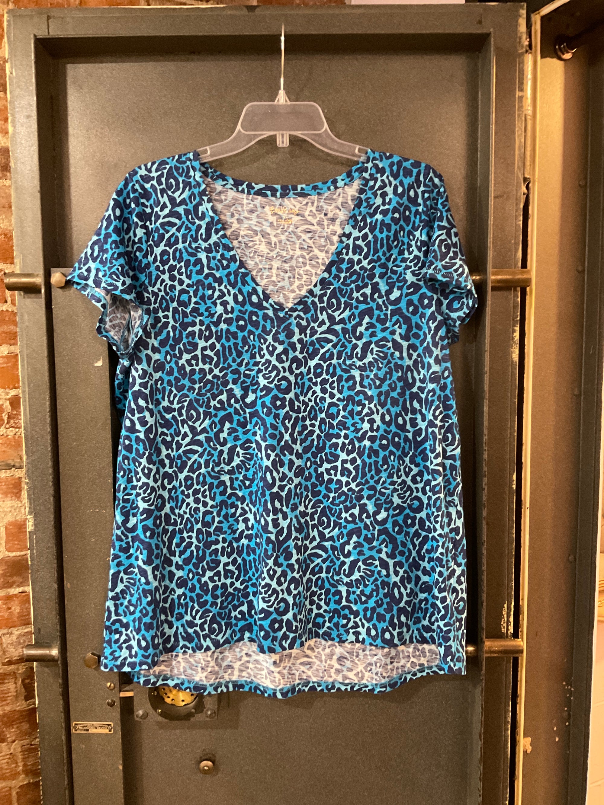 BLUE PATTERN LILLY PULITZER SHORT SLEEVE SHIRT XL