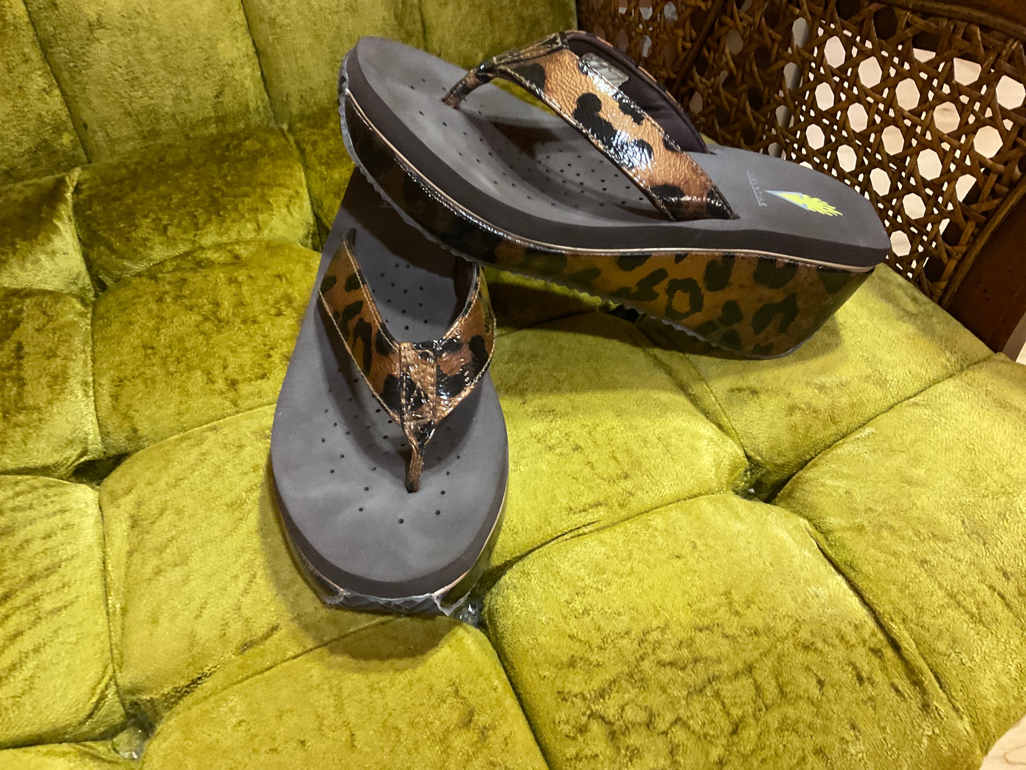 LEOPARD VOLATILE PLATFORM 8