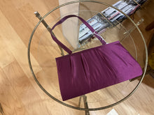 Load image into Gallery viewer, {{ClientCode}} PURPLE UNKNOWN CLUTCH PURSE
