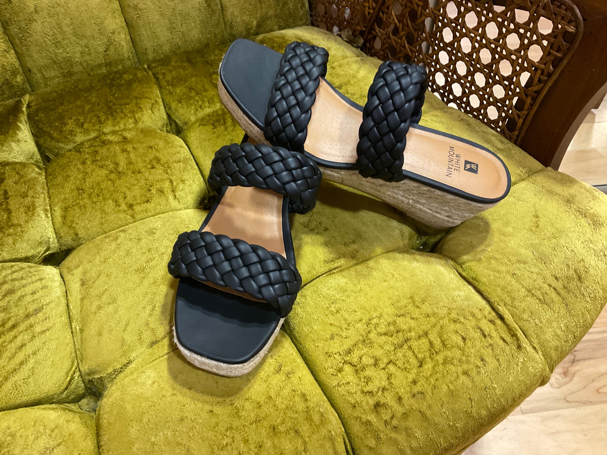 BLACK WHITE MOUNTAIN WEDGE 6.5